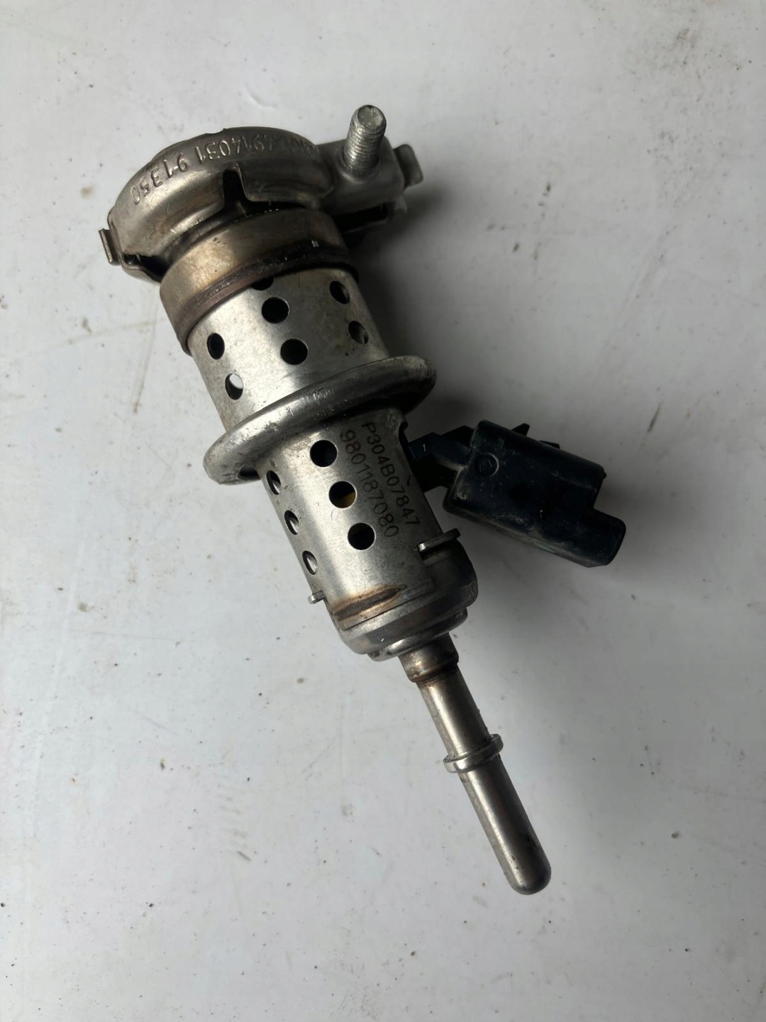 injector ADBLUE CITROEN C4 PICASSO II 2.0 BLUE HDI 9801187080