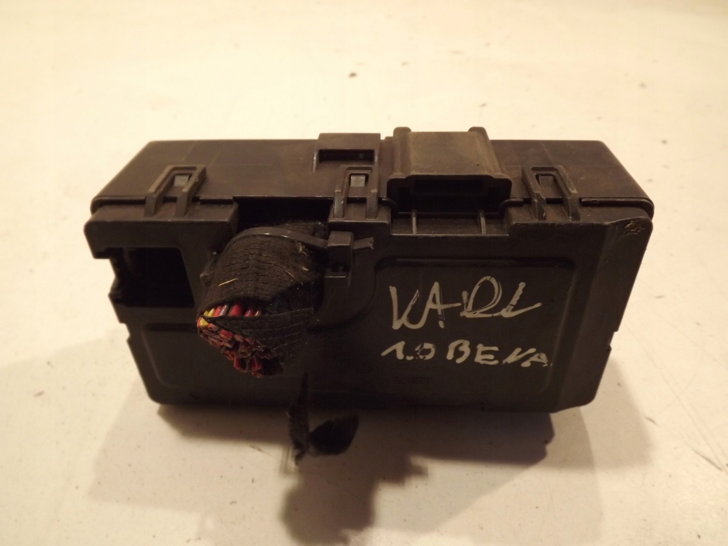 Module fusibles JB520324-5 OPEL KARL 1.0 B