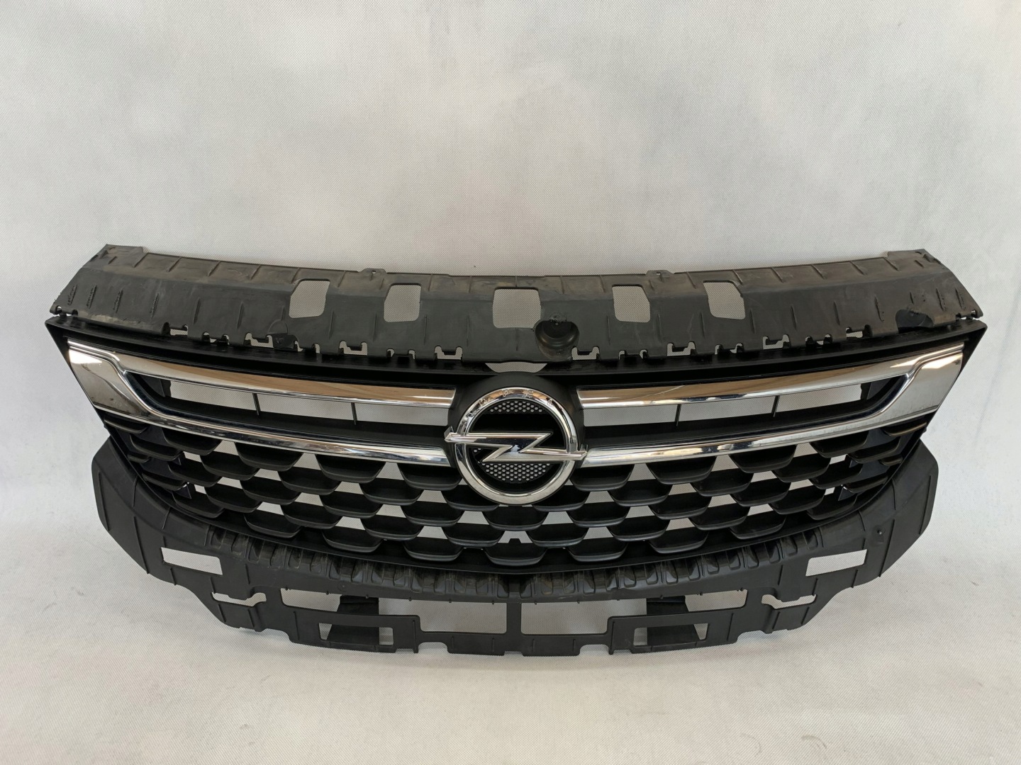 Grille Opel Astra 5 V K 17-19 13464791 02.26