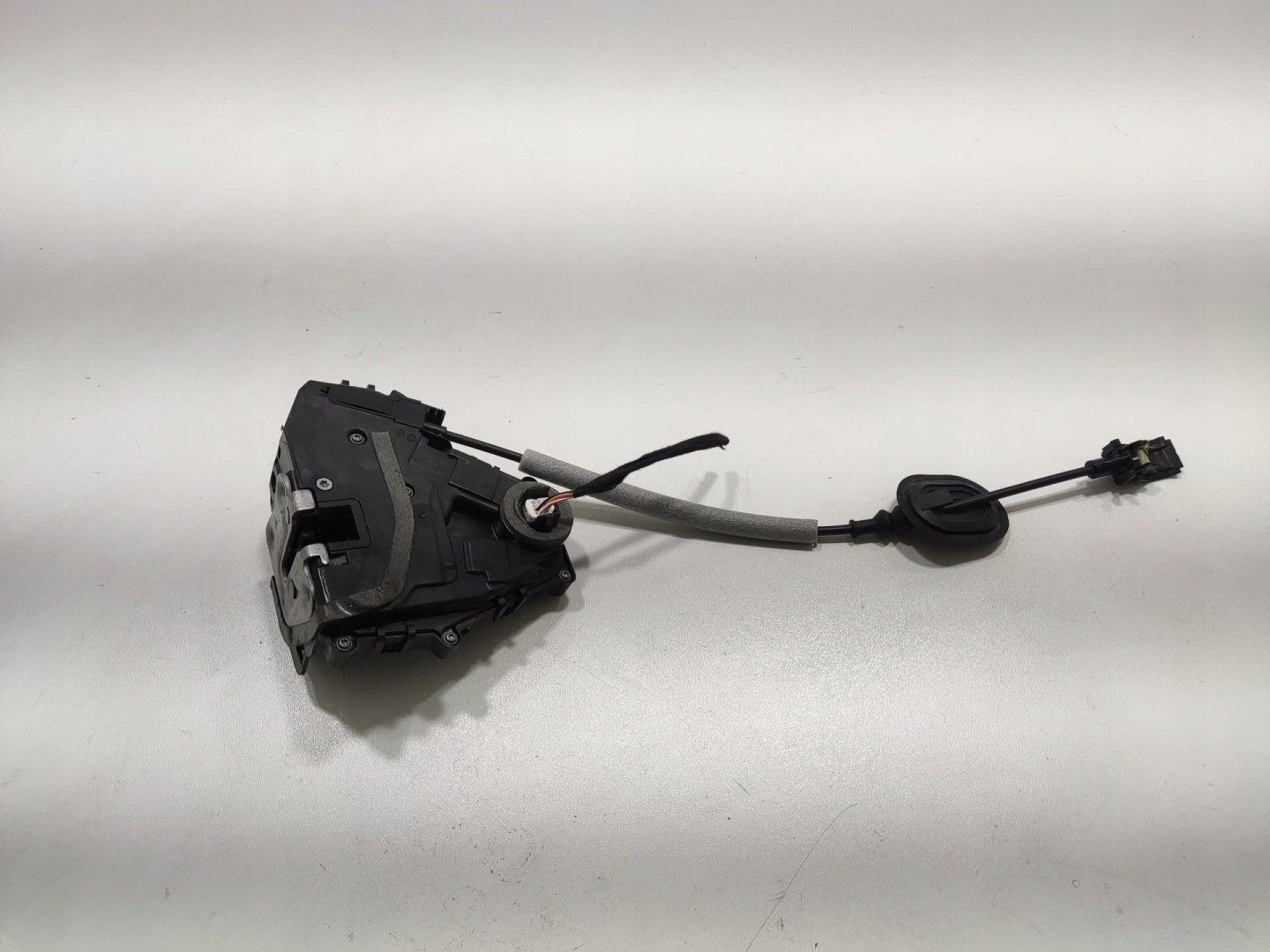 lock door right front 4 PIN RENAULT EXPRESS II 2021-2024 805022699R