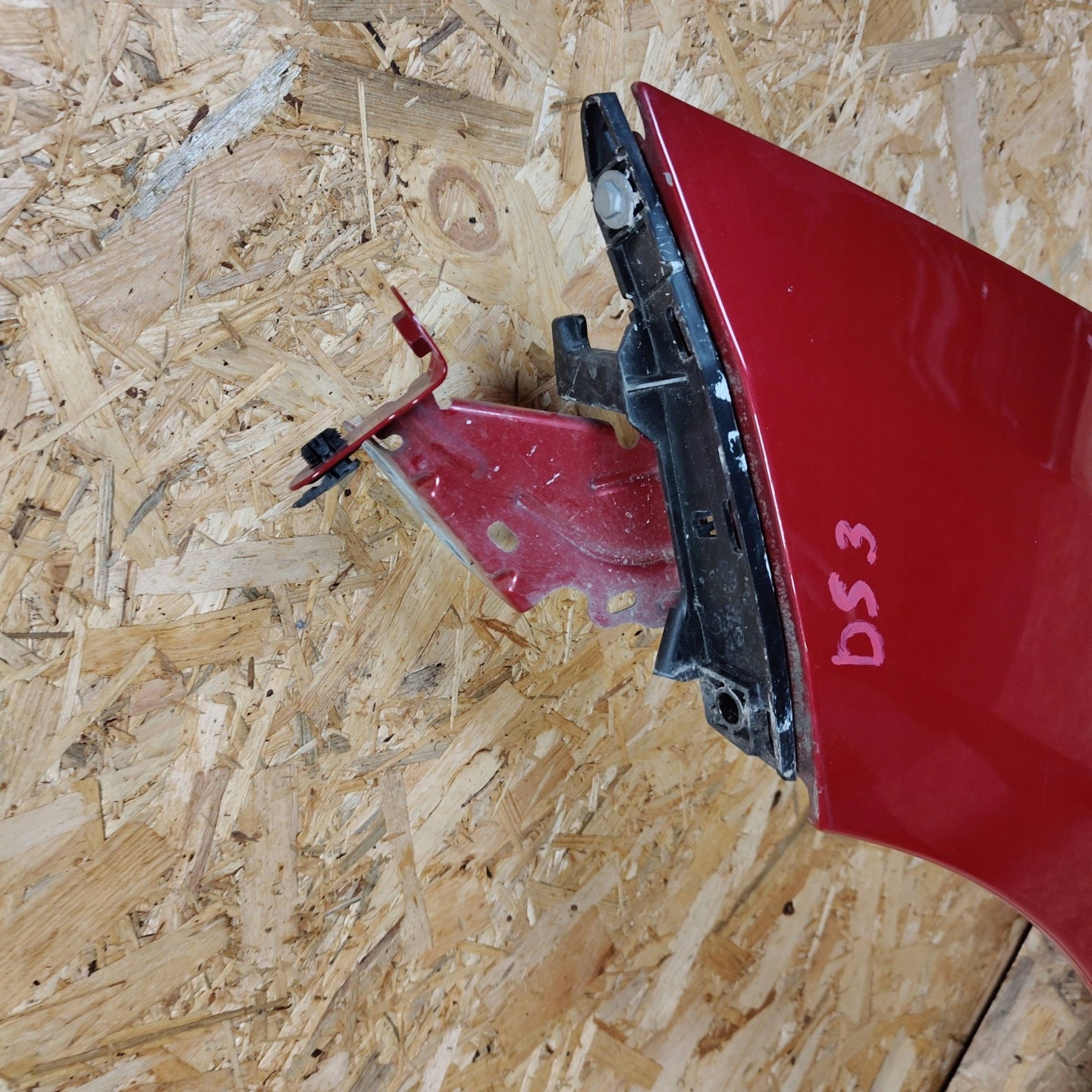 fender front side left Citroen C3 II DS3 and