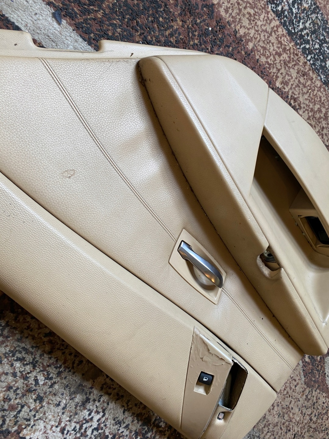 BMW E60 side right rear part leather PRZEDLIFT