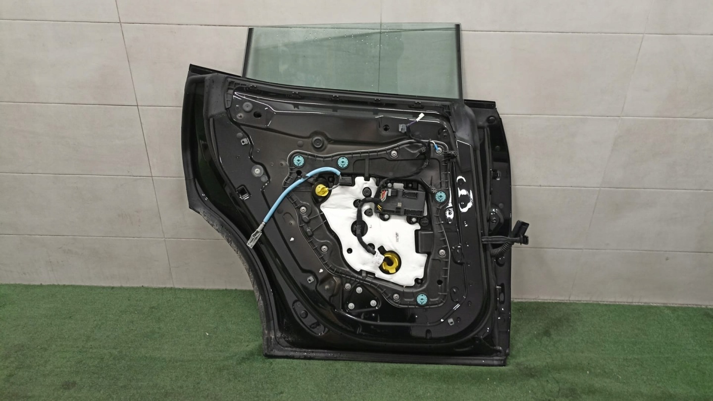 BMW iX i20 Tür links heck Farbe 475 BLACKSAPPHIRE