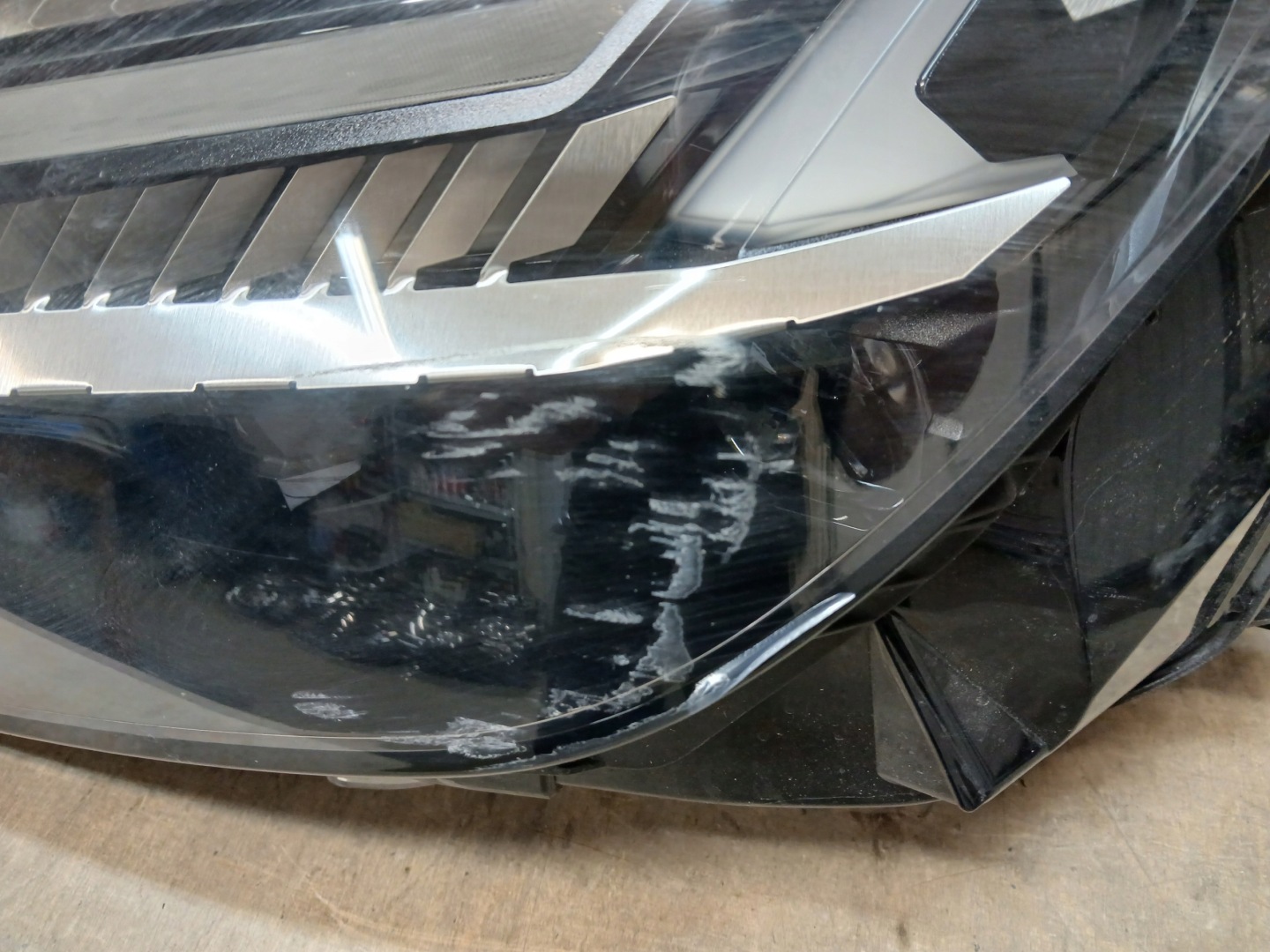 light front left AUDI Q4 E-TRON E TRON FULL LED 89A941035M
