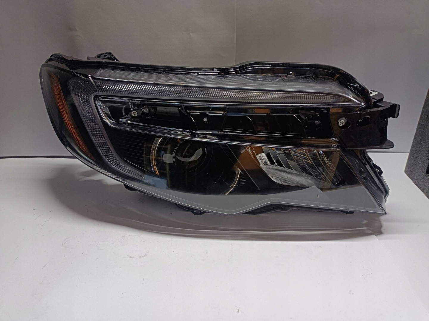 Reflektor light Honda Ridgeline II Pilot III 949454