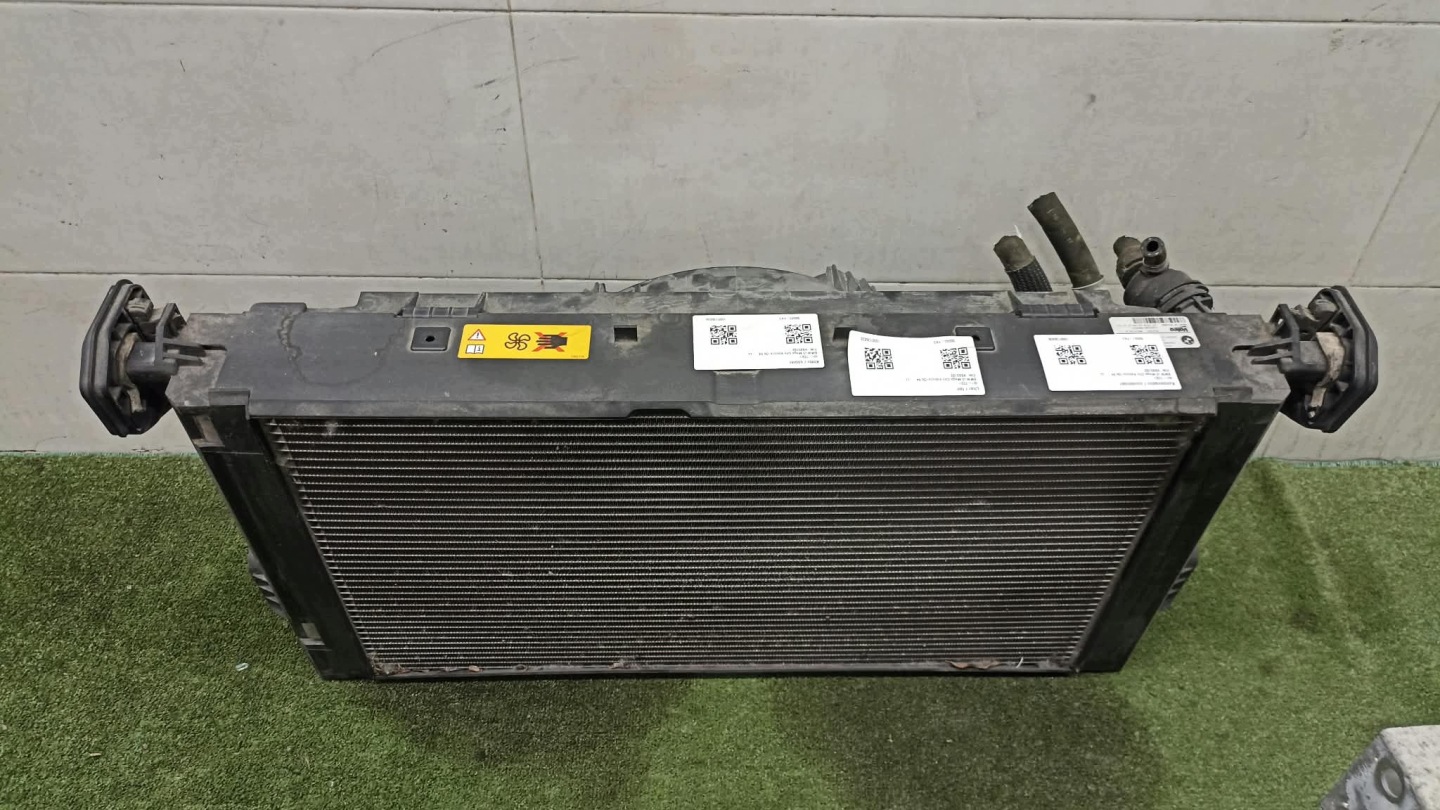 BMW i3 I01 LCI support panel for radiators pillar iron radiator