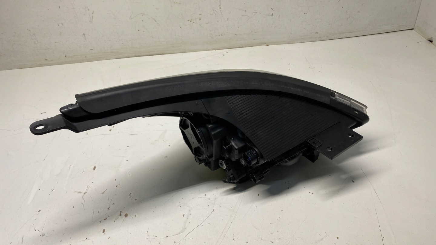 KIA NIRO and light left left front front XENON EUROPA IDEALNA 16