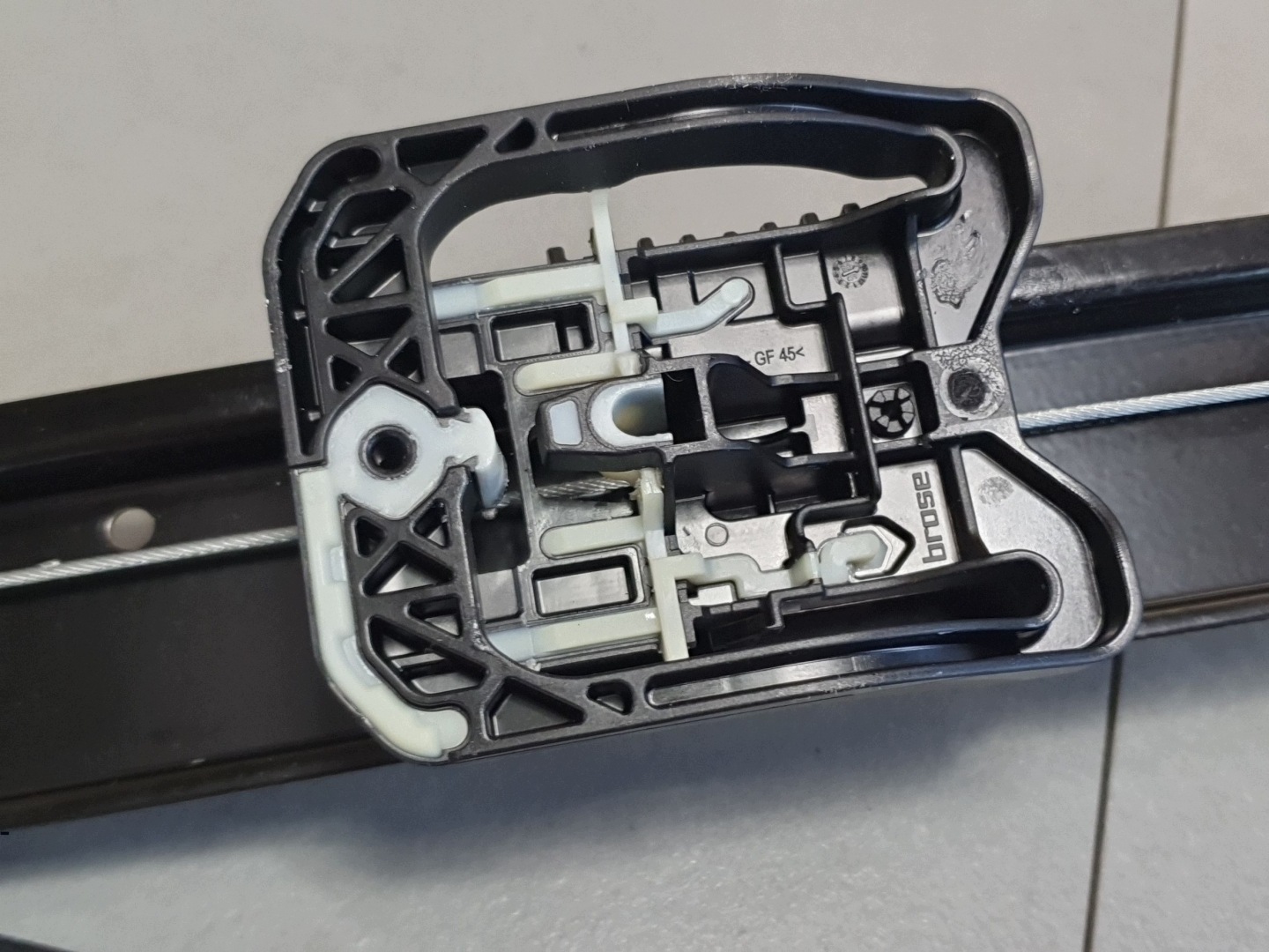 Audi A3 8Y window regulator left front 8Y0837461