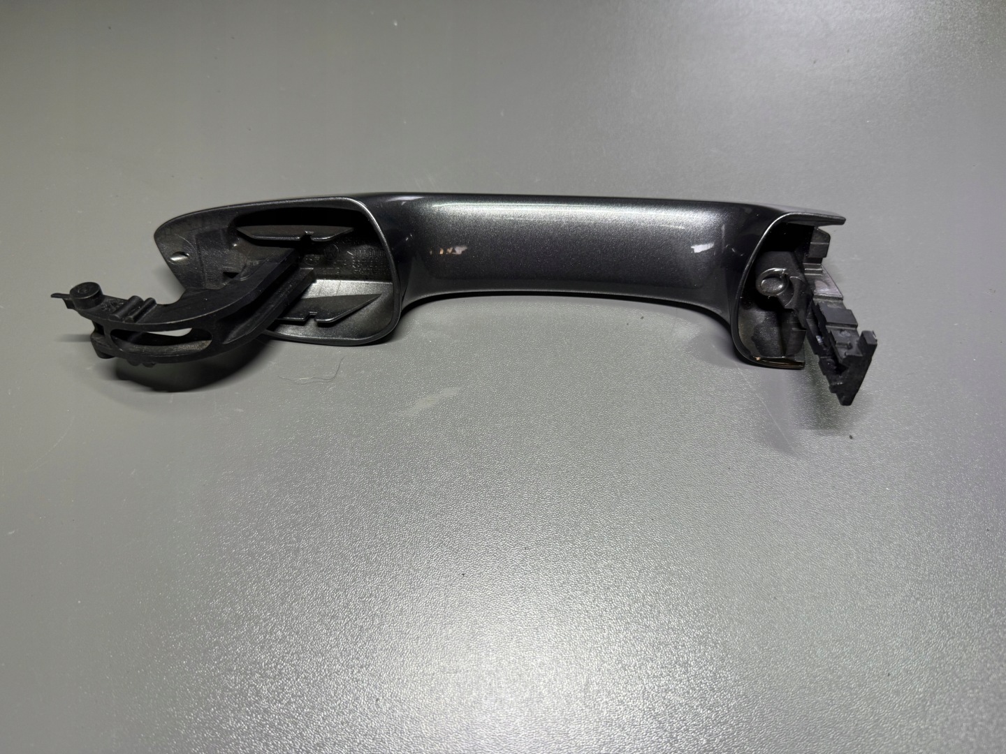 handle exterior door front right VW TOURAN III 5TA837206A