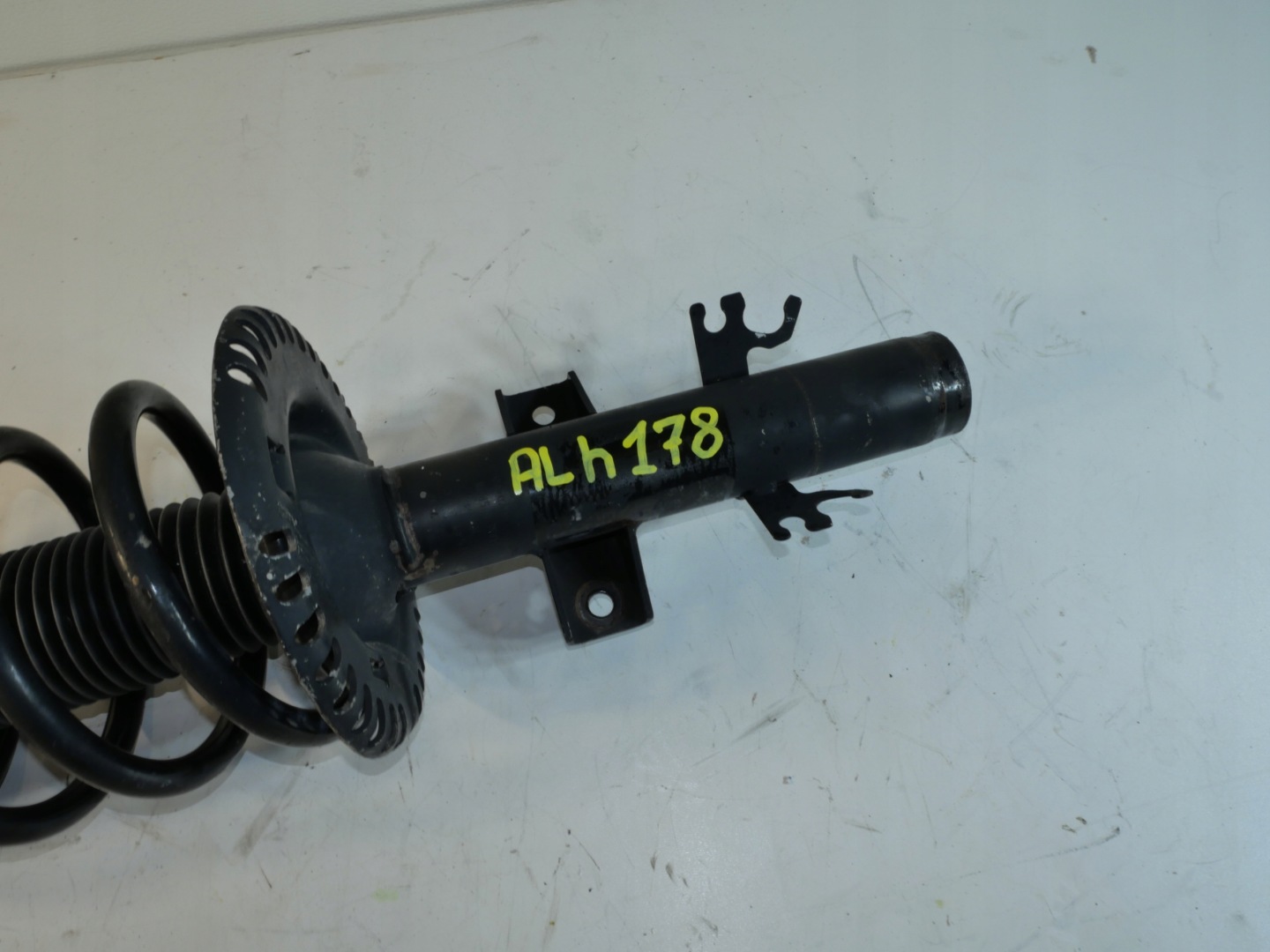 shock absorber front VW TRANSPORTER T5 FL T6 7E5413031C