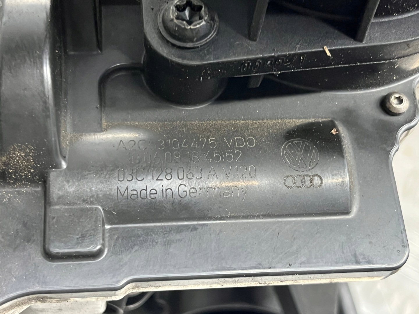 Valvola a farfalla VOLKSWAGEN EOS 03C129617G / 03C128063A