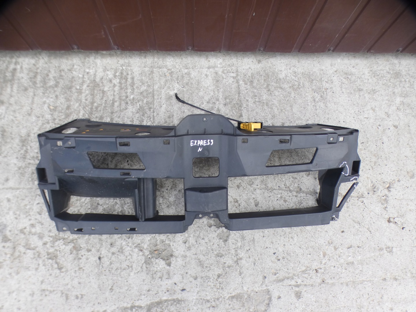 pillar grille RENAULT EXPRES II 628100752R