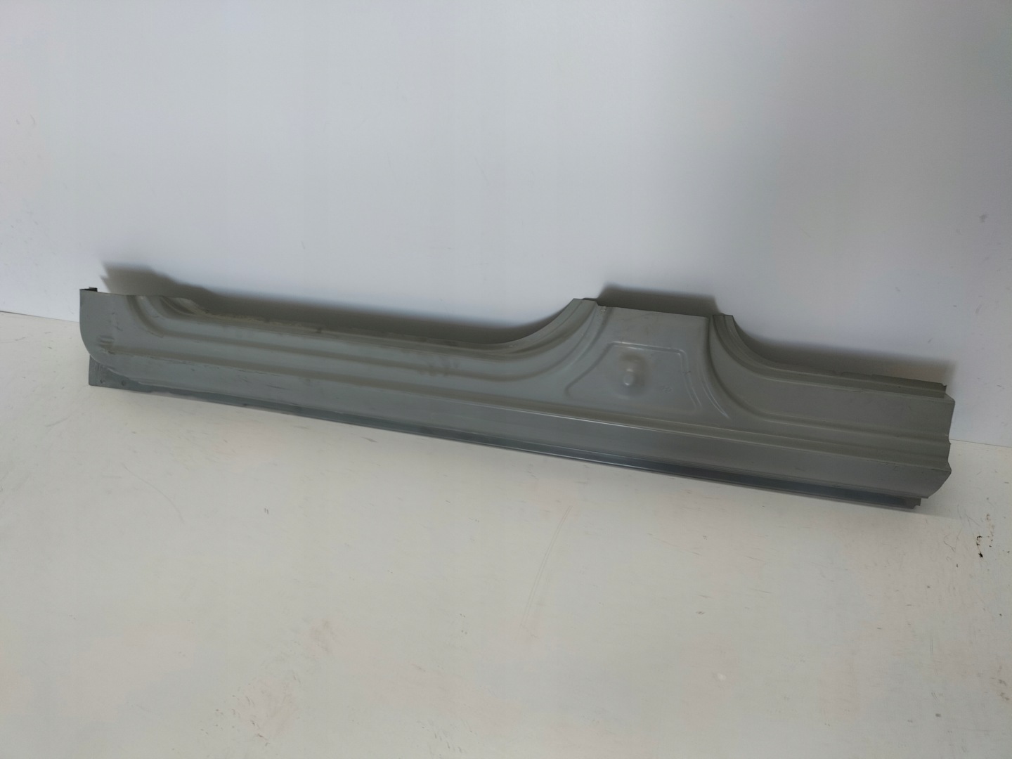 threshold side left HYUNDAI TRAJET 00