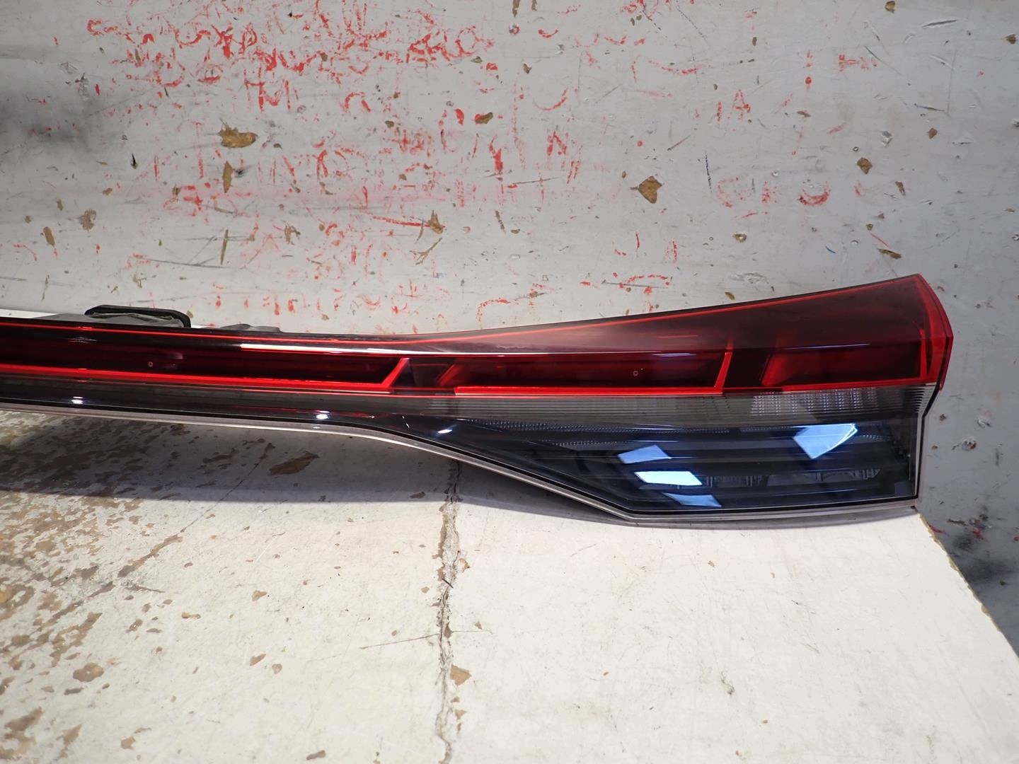 light rear part rear AUDI Q4 E-TRON 2018- 89A945095B