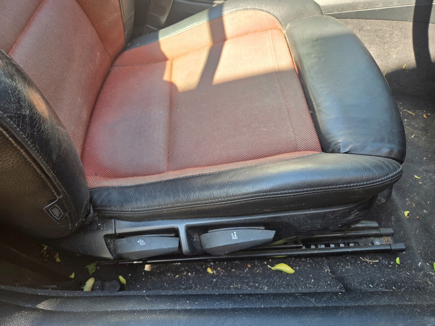 seats side BMW E88 M PAKIET