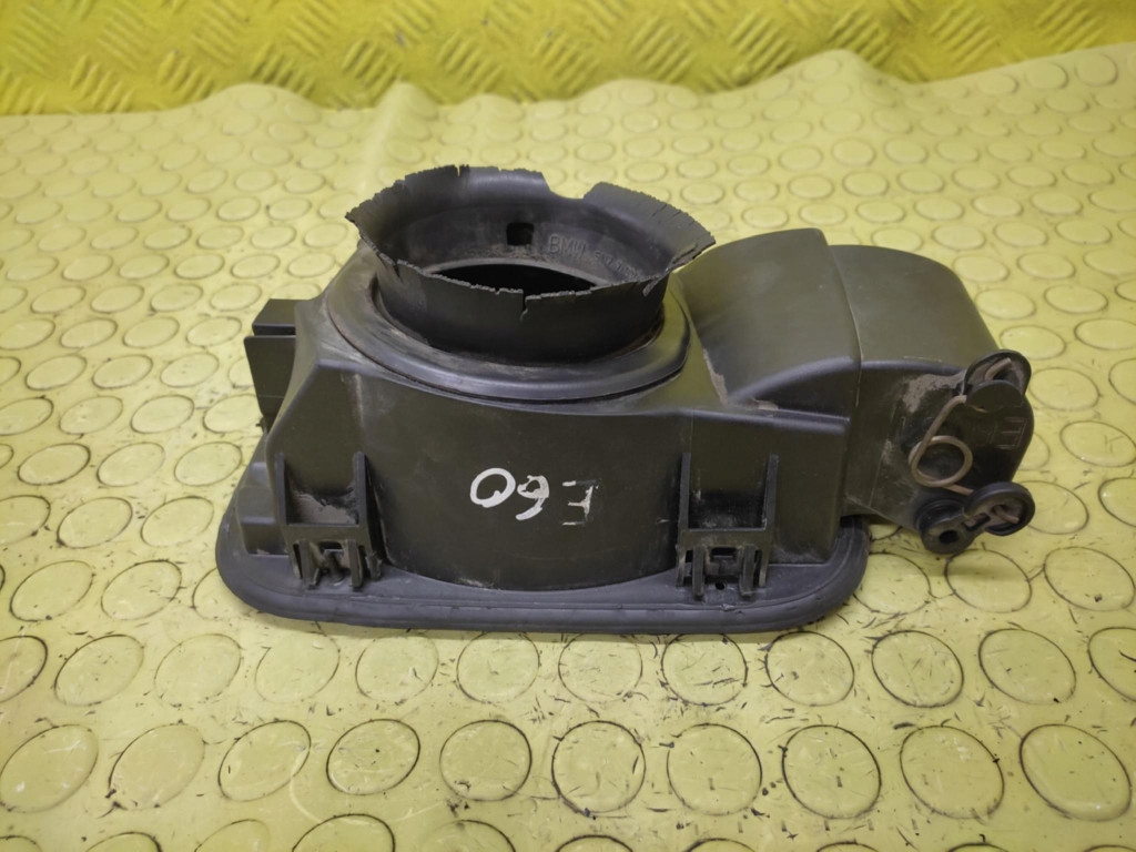 BMW E60 Volet trappe carburant Carburant 7034279