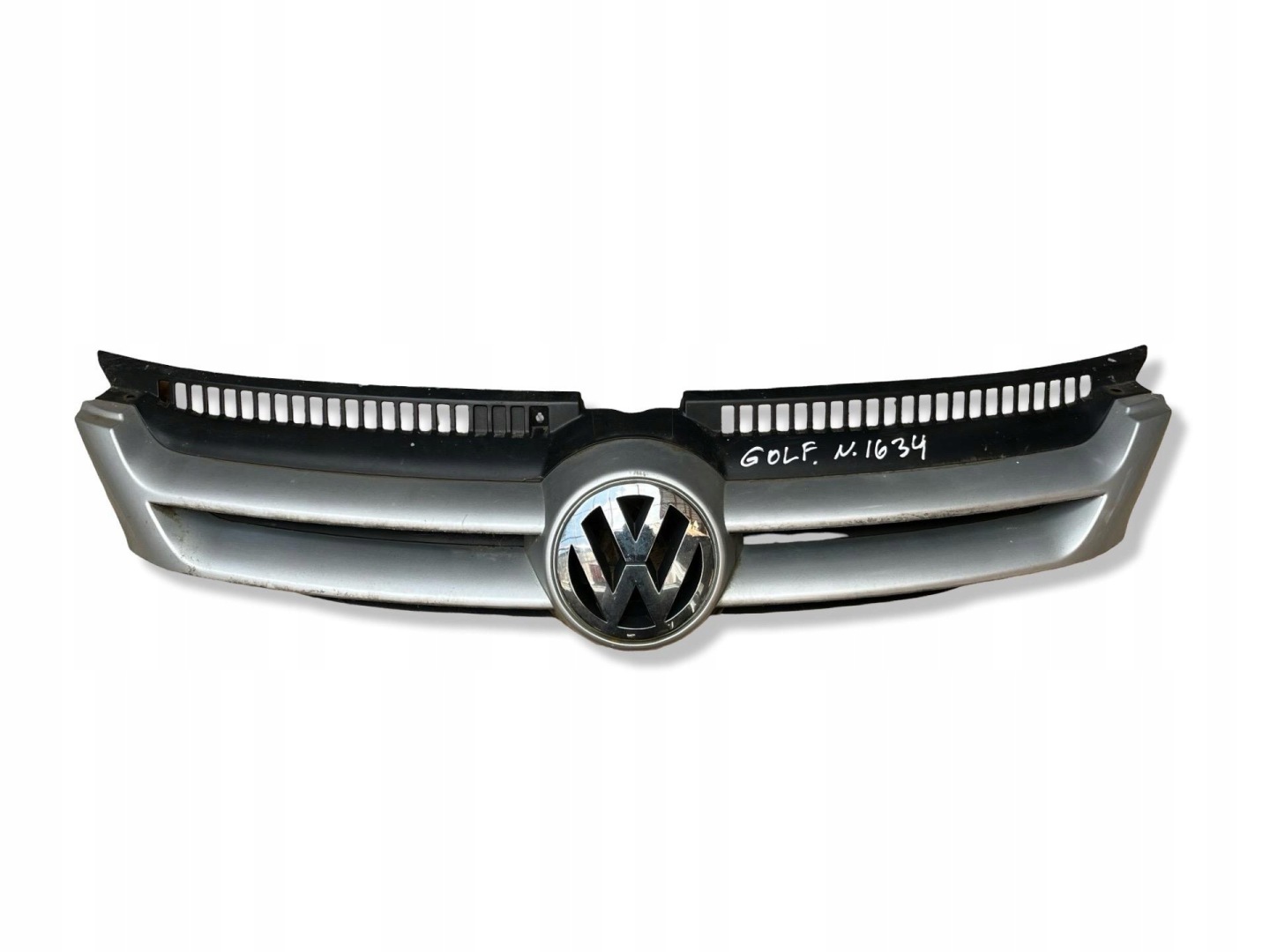 grille radiator Volkswagen Golf plus 2005 5M0853655A