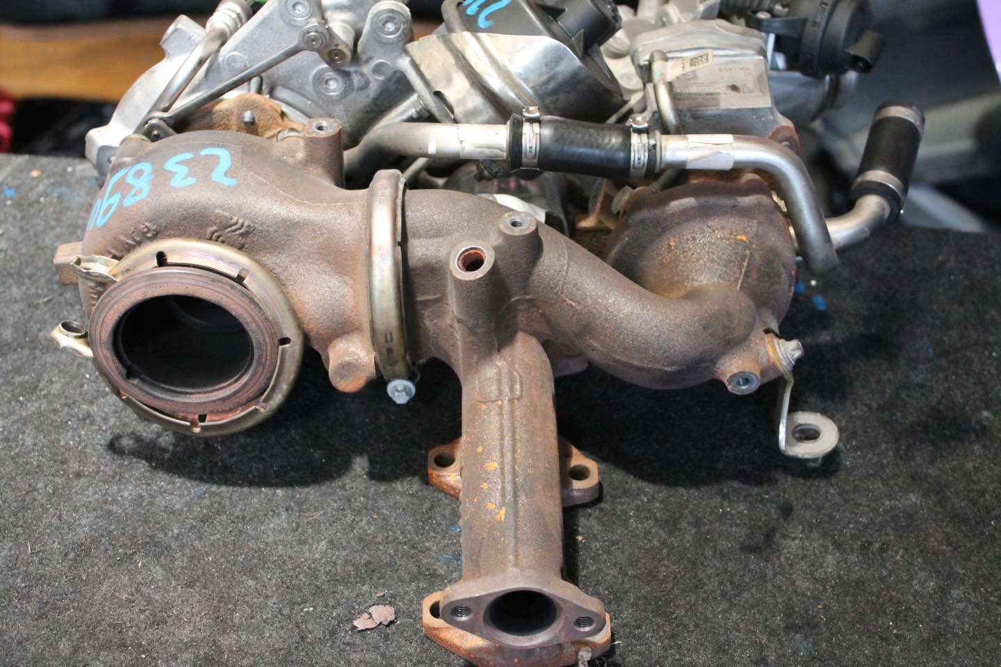 2389. turbo BMW 8584199 8591188