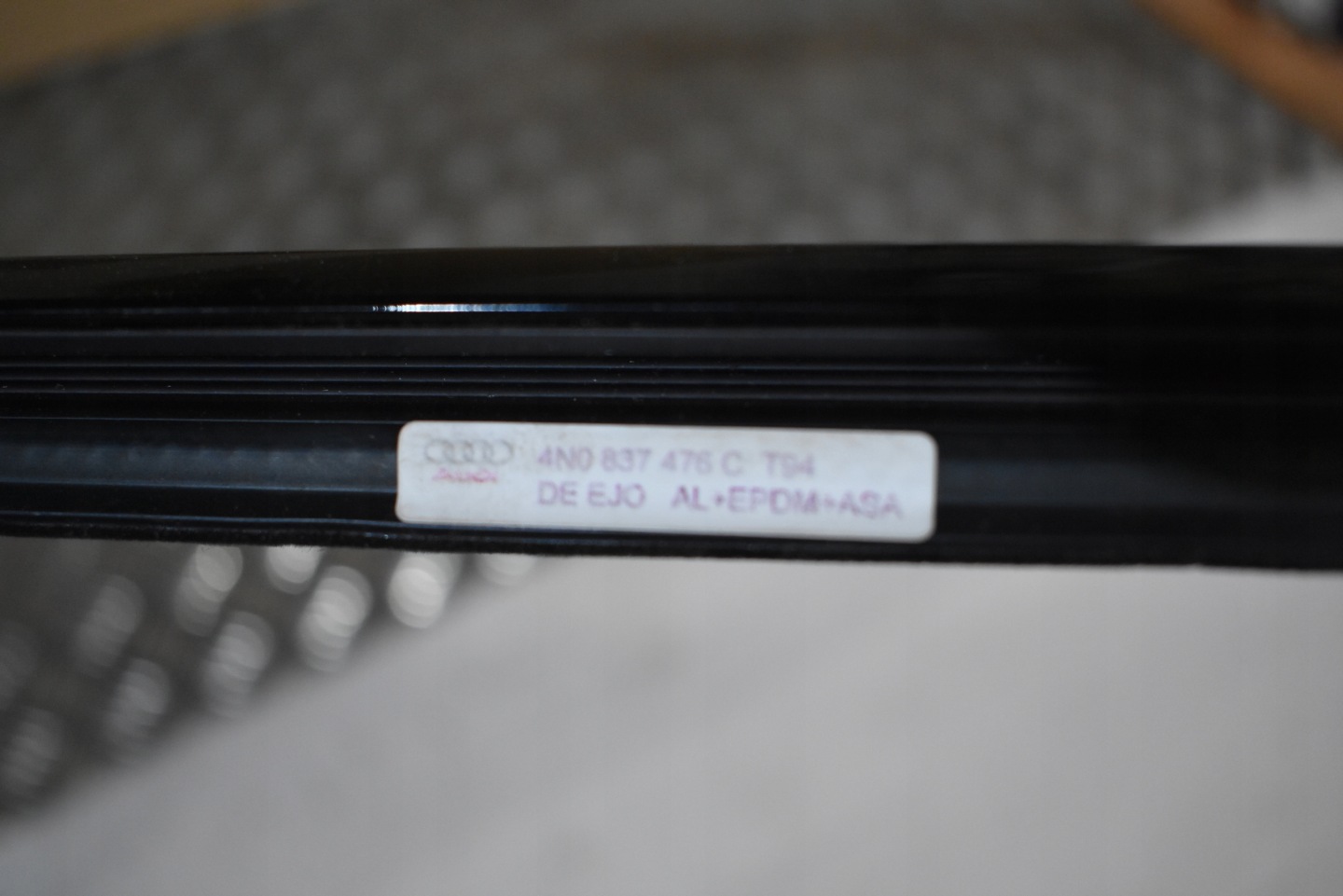 IDEALNA moulding door front right AUDI A8 D5 1