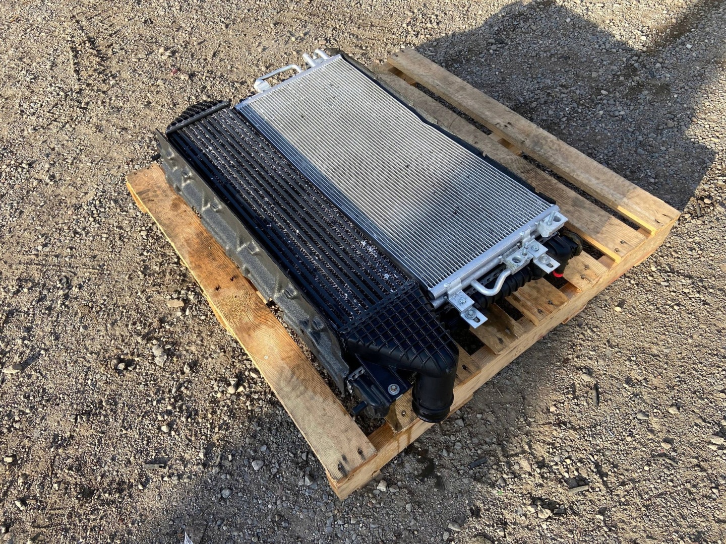 Kühler Intercooler Lüfter Ford Explorer 3.5 Ecoboost 2011-2019
