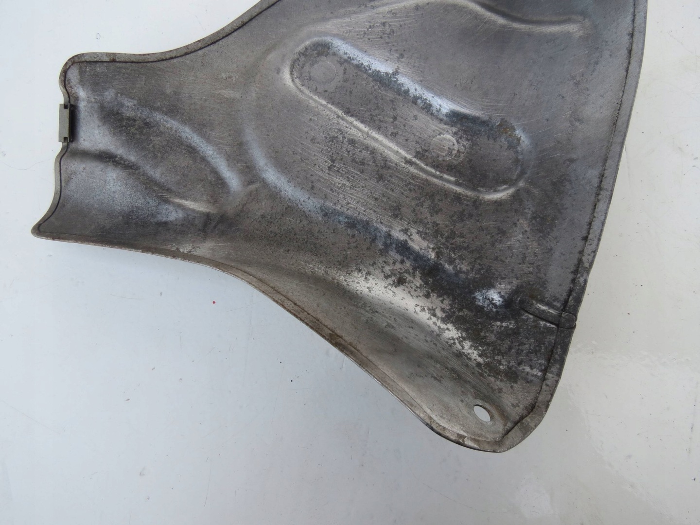 Blende Abdeckung TERMICZNA PORSCHE CAYENNE 4.8 V8 7L5253038A