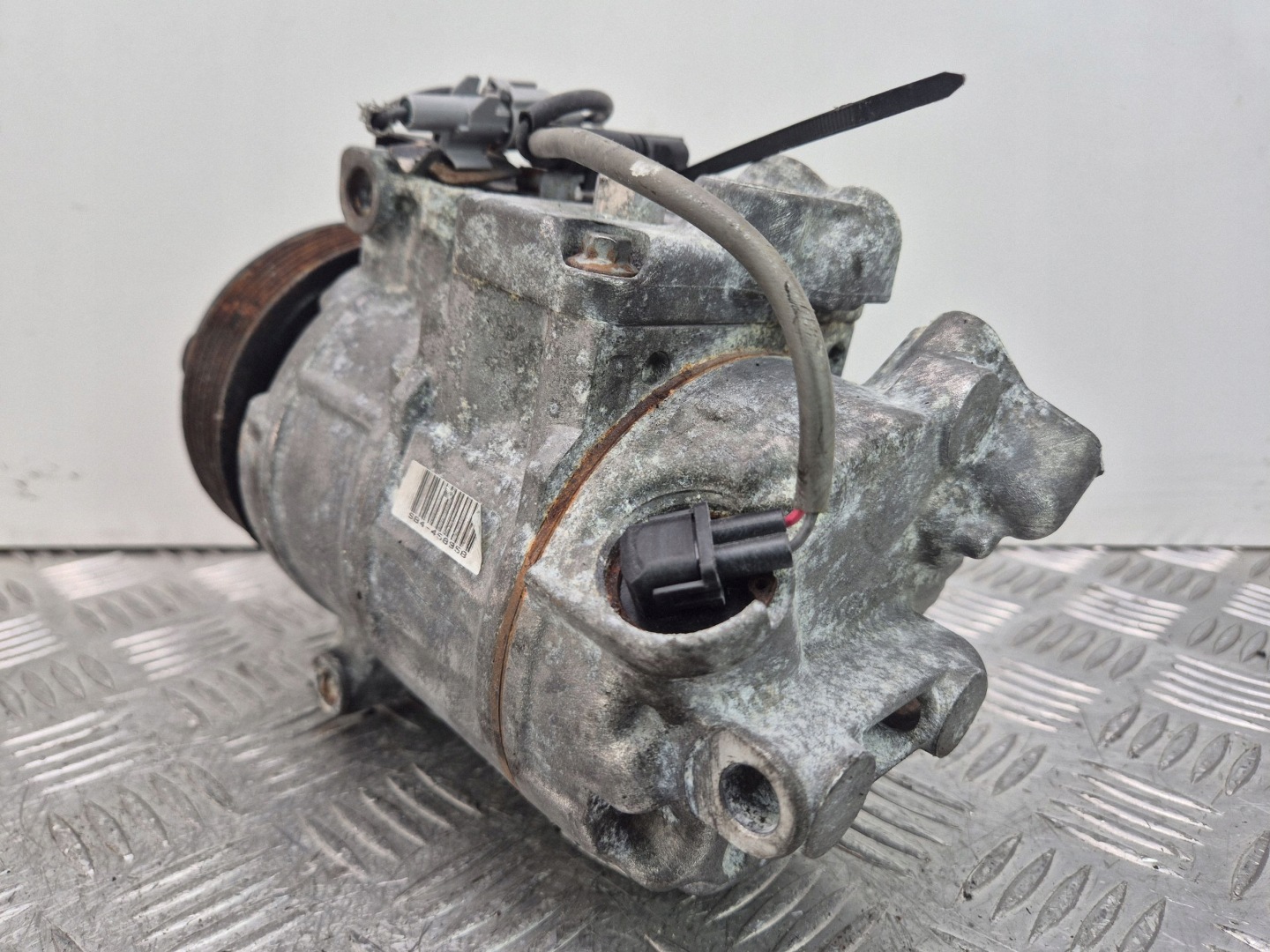 BMW 5 E60 E61 520d N47D20A klimakompressor 6987862