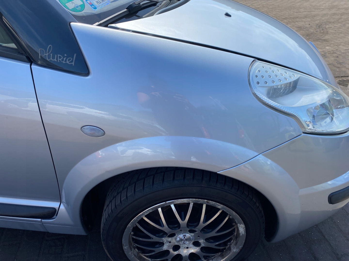 fender right front front Citroen C3 Plurier 03-09 kod lakieru EZRC