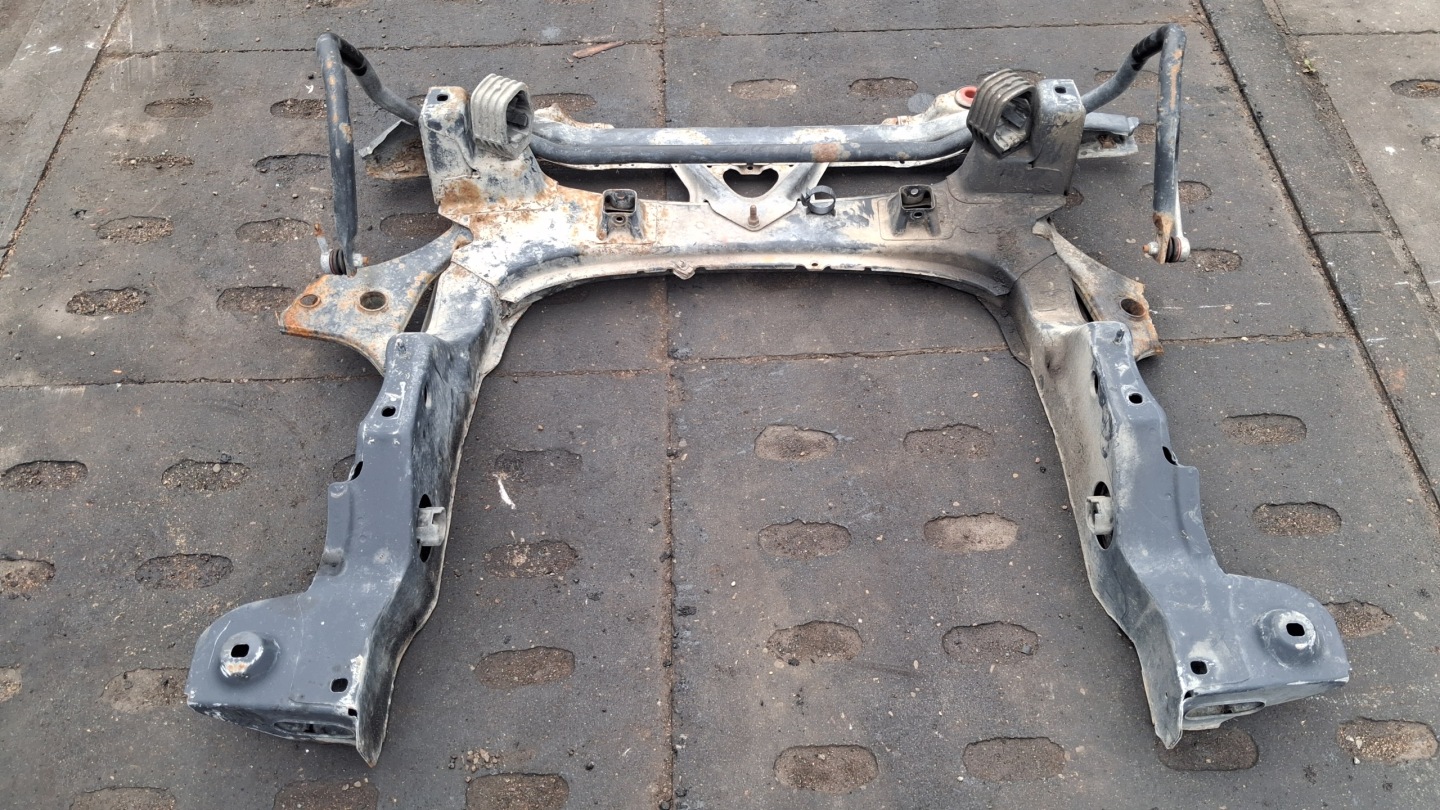 front subframe axle beam TRAWERS MERCEDES W169 A-KLASA 2.0 CDI