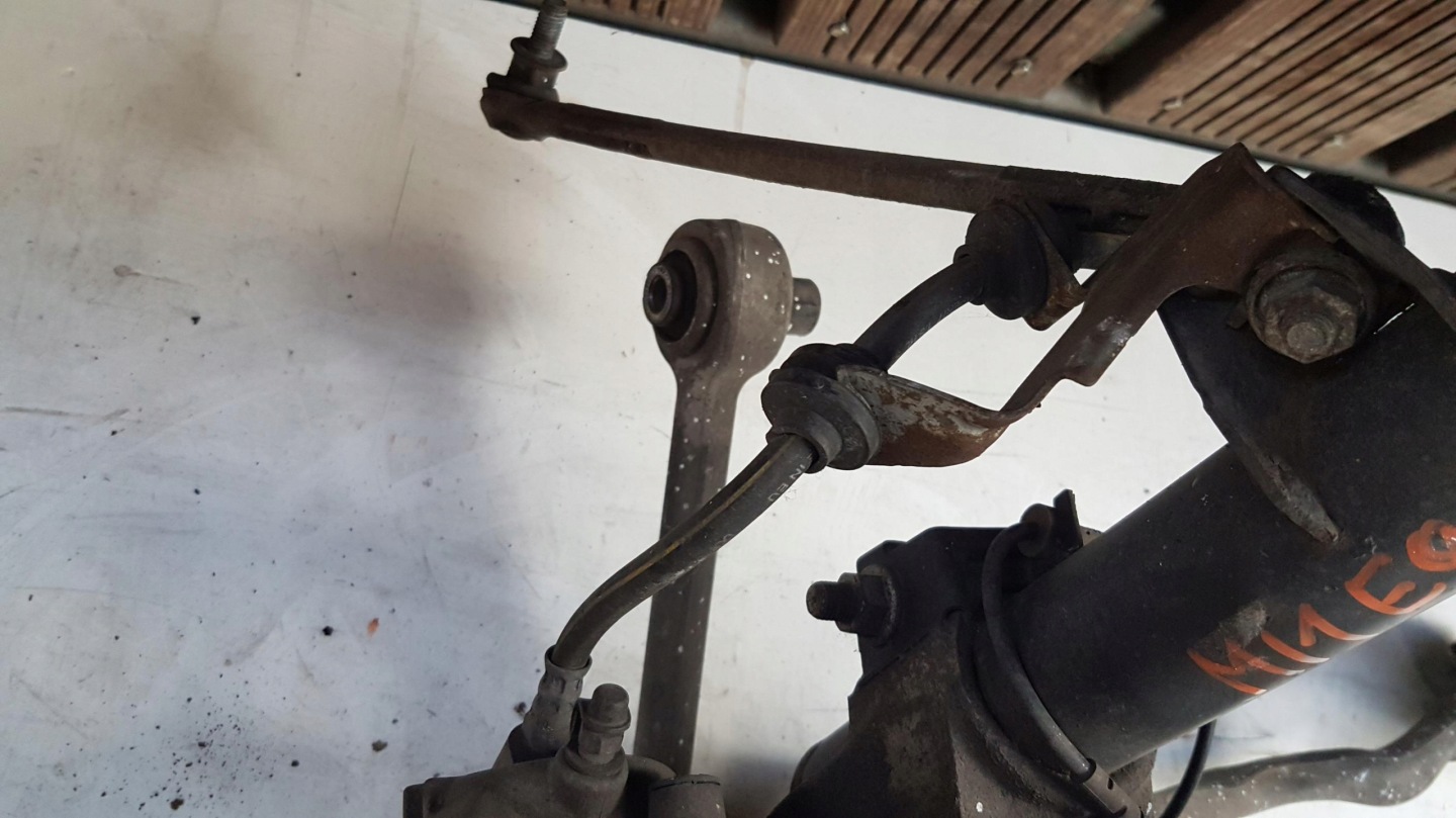 McPherson right BMW SERIA 3 E90 N52N 6771178