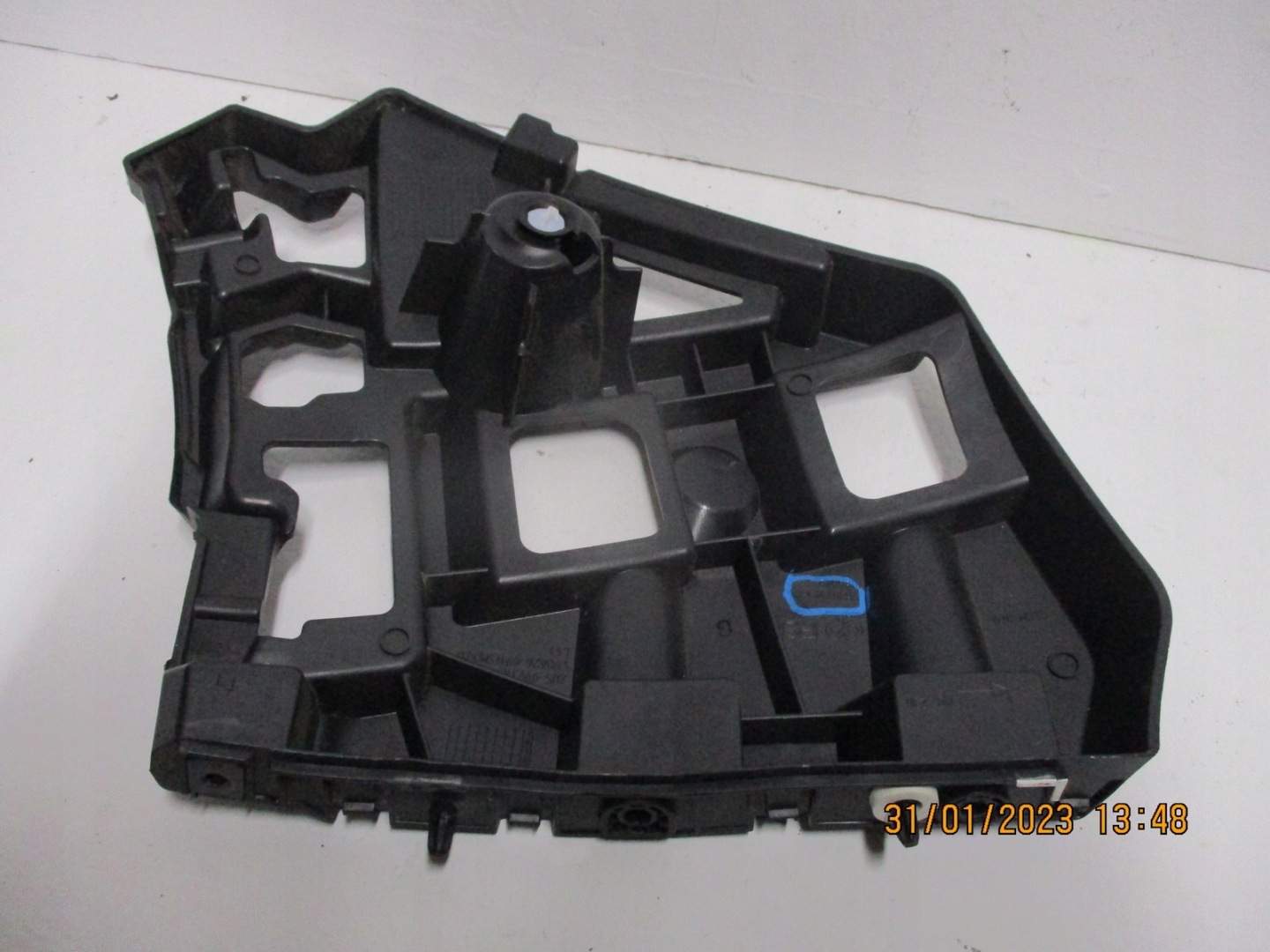 bumper bracket CITROEN C4 20R 9830714580 left