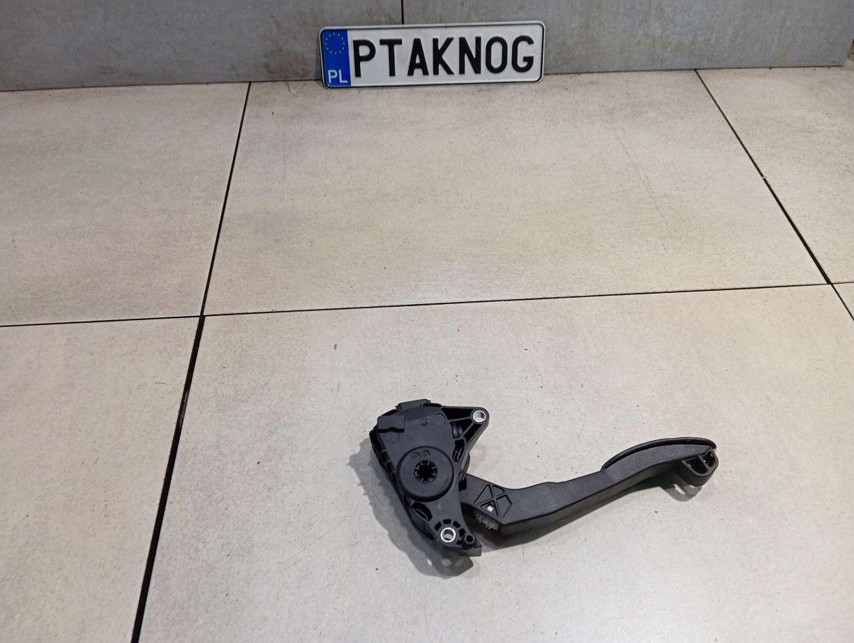Gaspedal potentiometer MOVANO B LIFT 2.3CDTI 8200672369