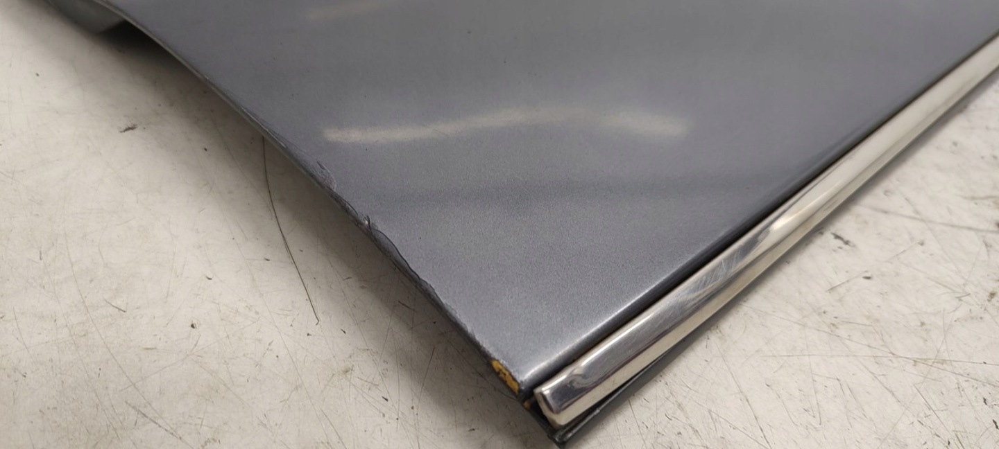 moulding door left front Mercedes W140 3,2 199