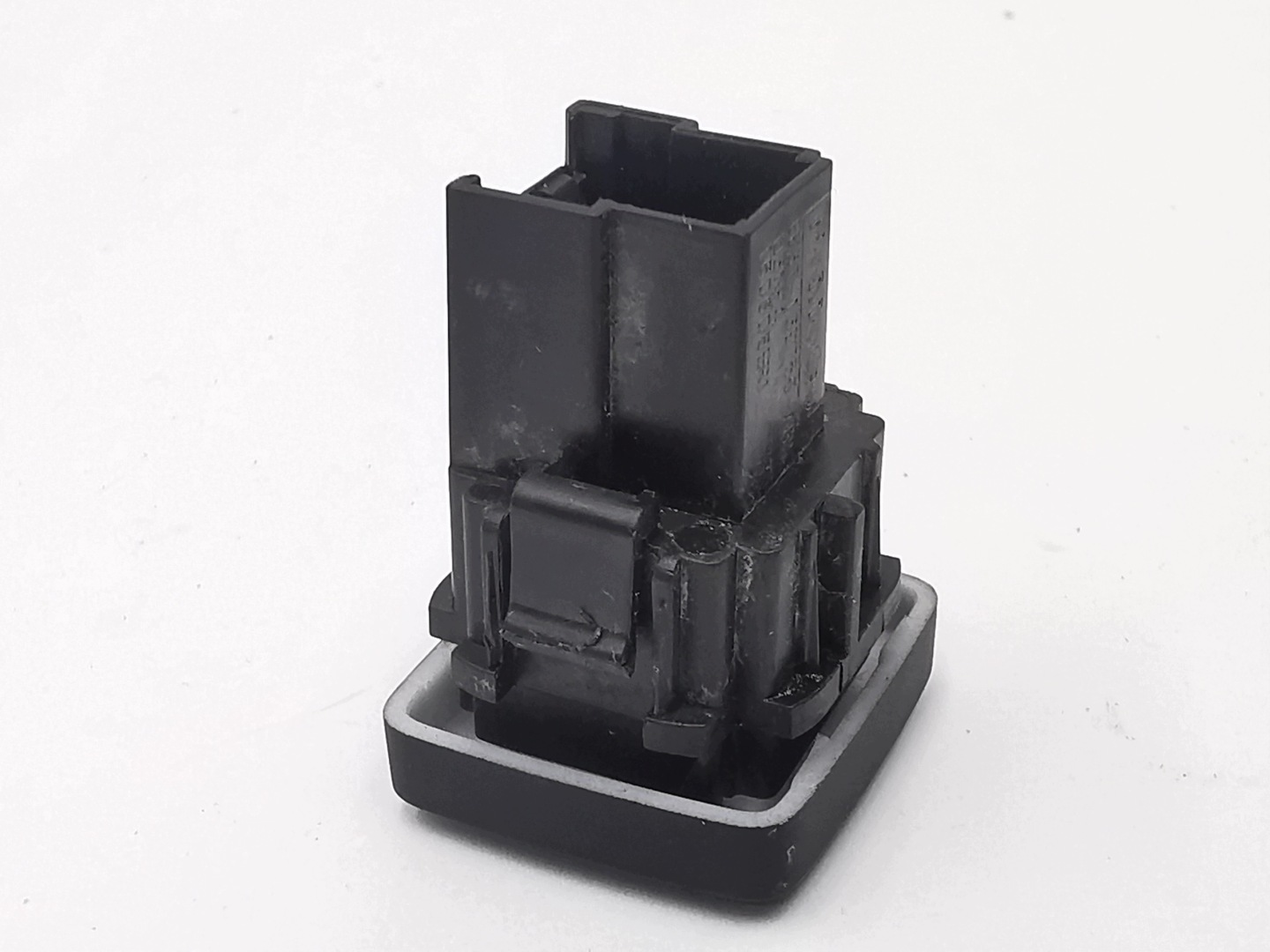 button switch lighting PAKI rear part FORD RANGER IV / EB3T-130756