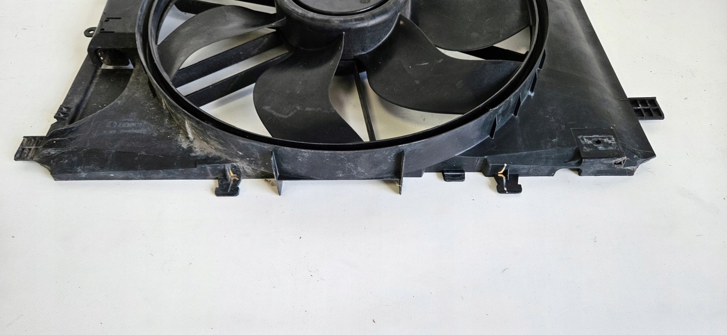 ventilátor chladiče MERCEDES C W204 A2049064702