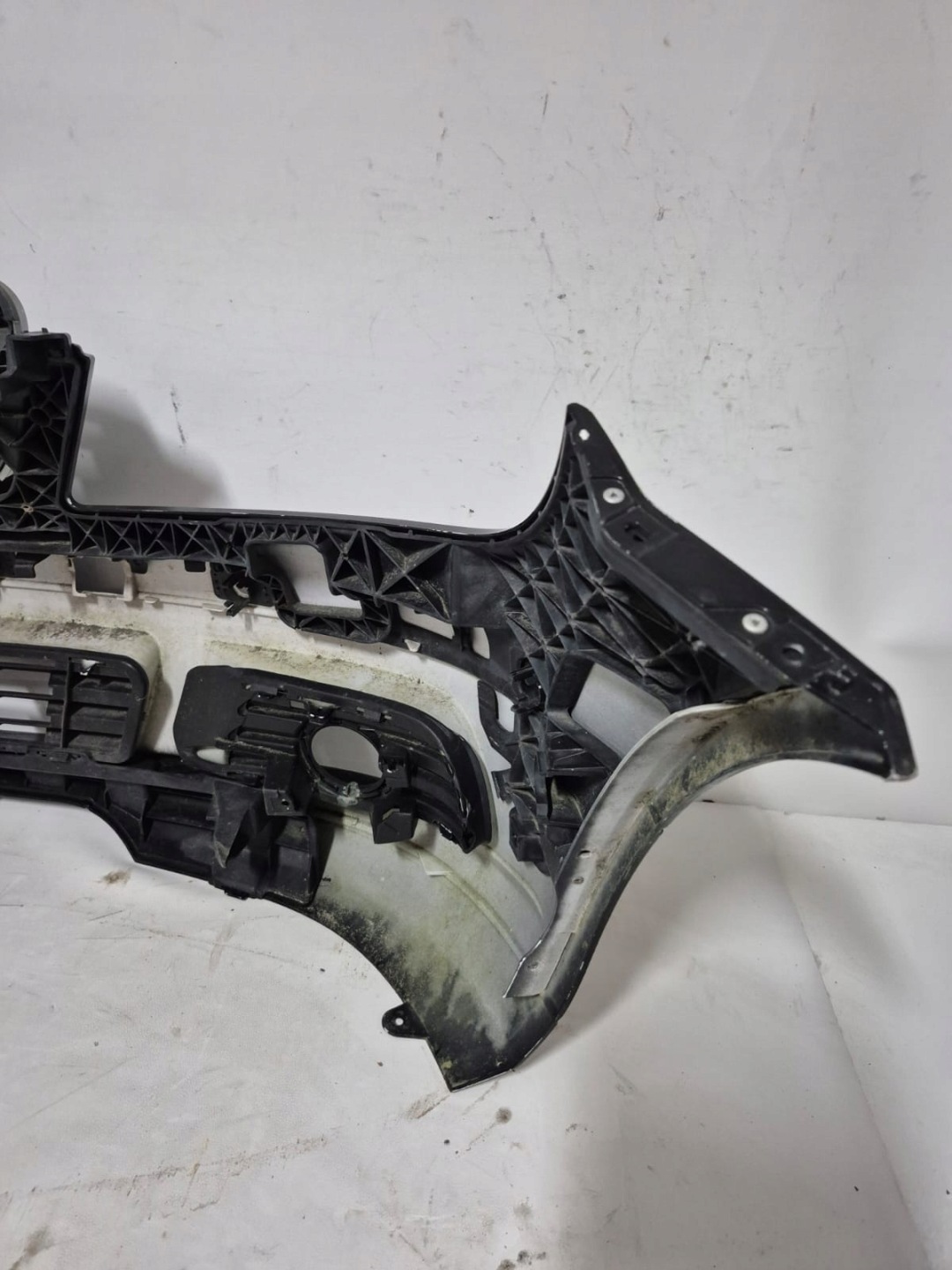 MERCEDES C-class W204 CLASSIC 07-11 bumper front front PDC A2048850025