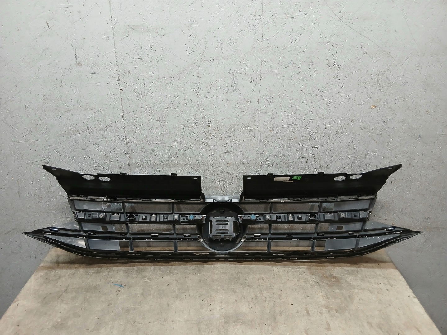 Grille VW TIGUAN II 2 5NN LED 5NN853653H