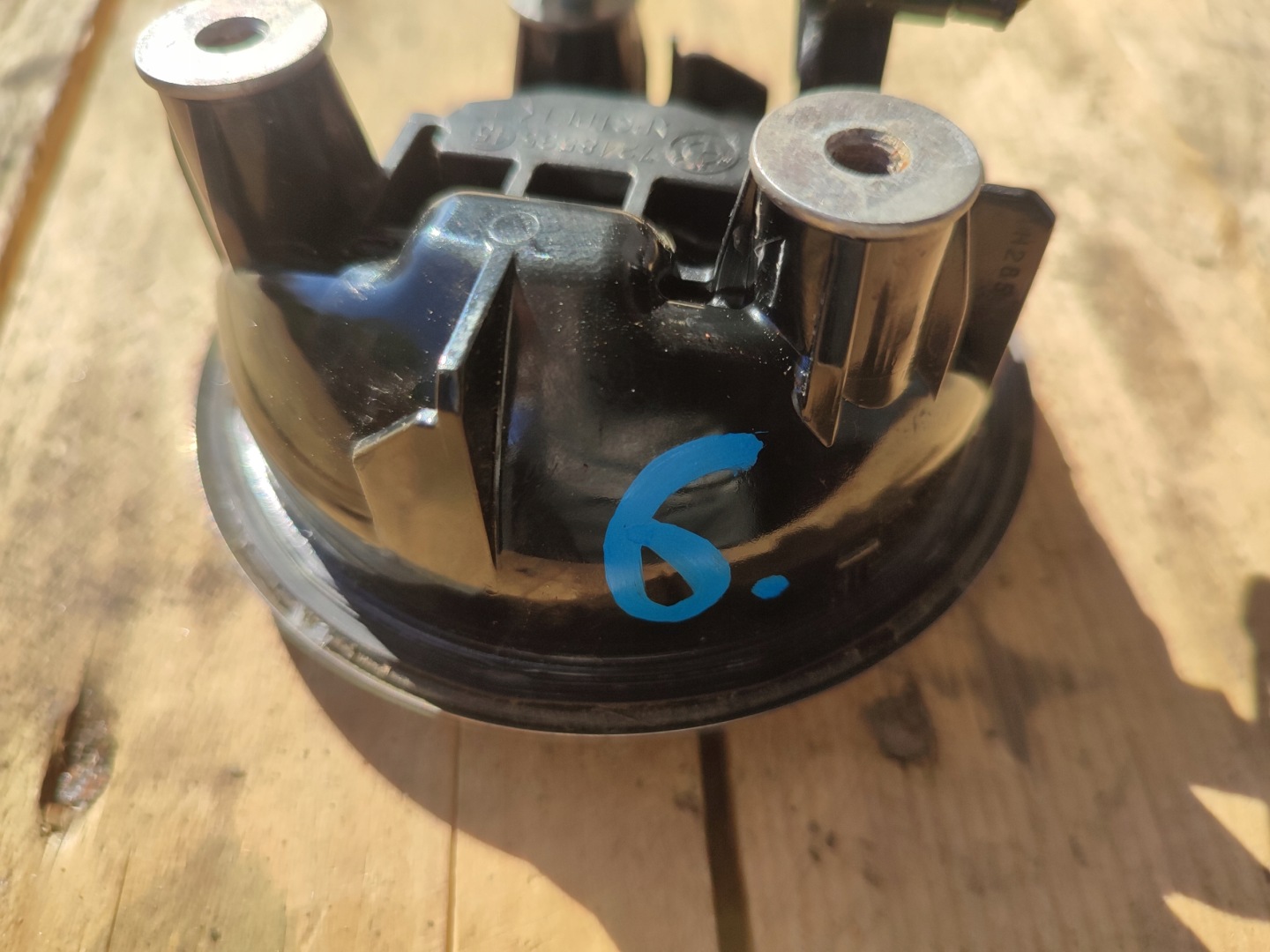 handle button bonnet rear part EMBLEMAT BMW F20 7248535