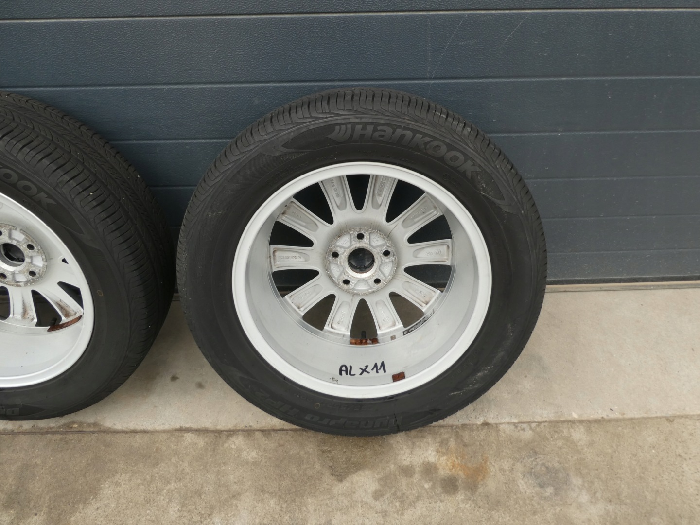 4X wheels discs tyres VW 5N0601025M 2017R