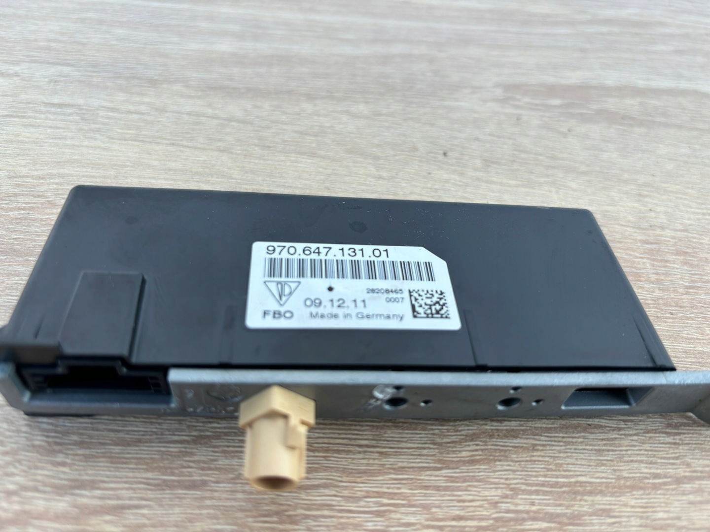 PORSCHE PANAMERA 970 amplifier ANTENY module bonnet 97064713101 K61/871