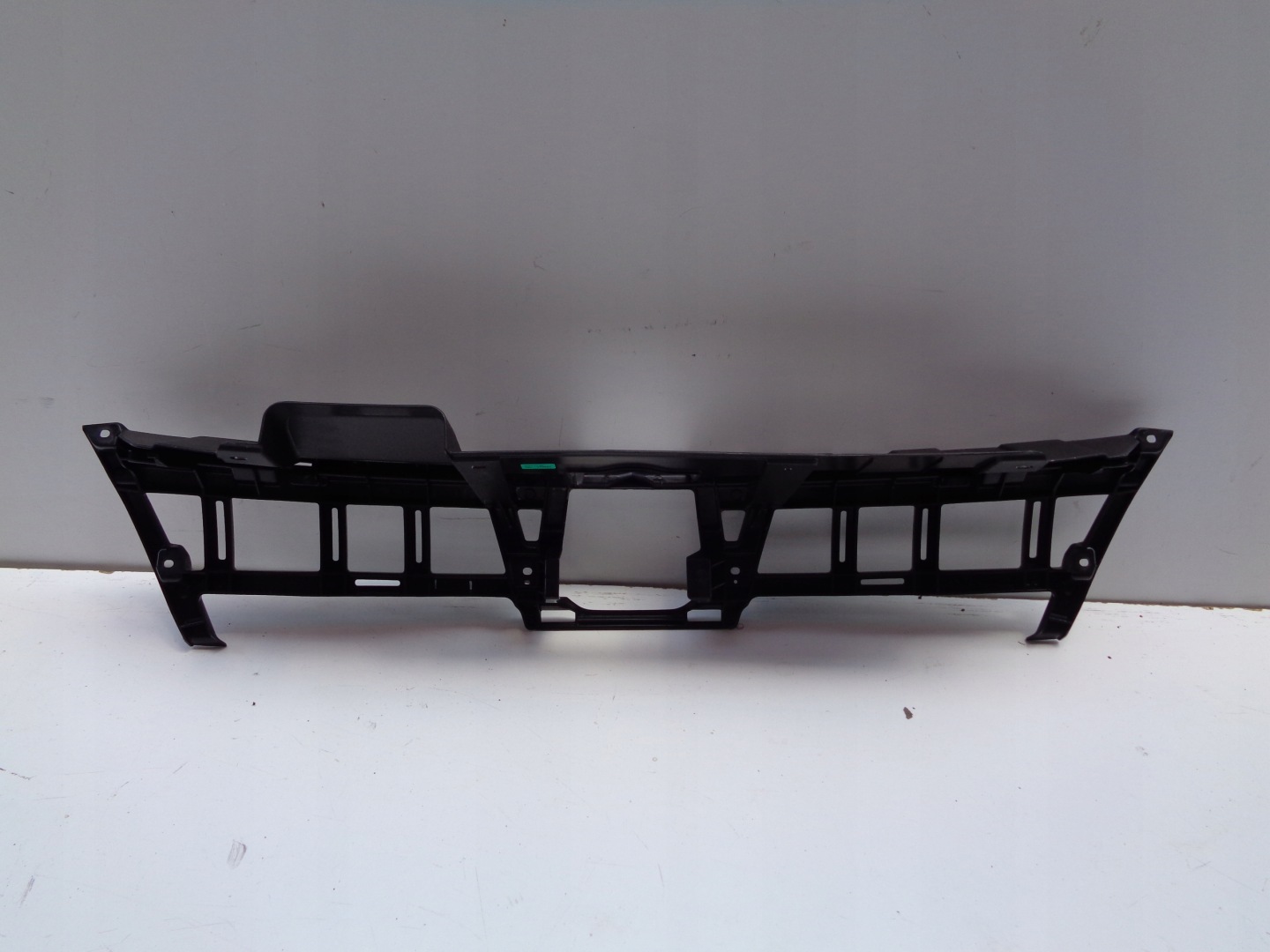 new pillar of a bumper upper support grille SUZUKI VITARA III 15