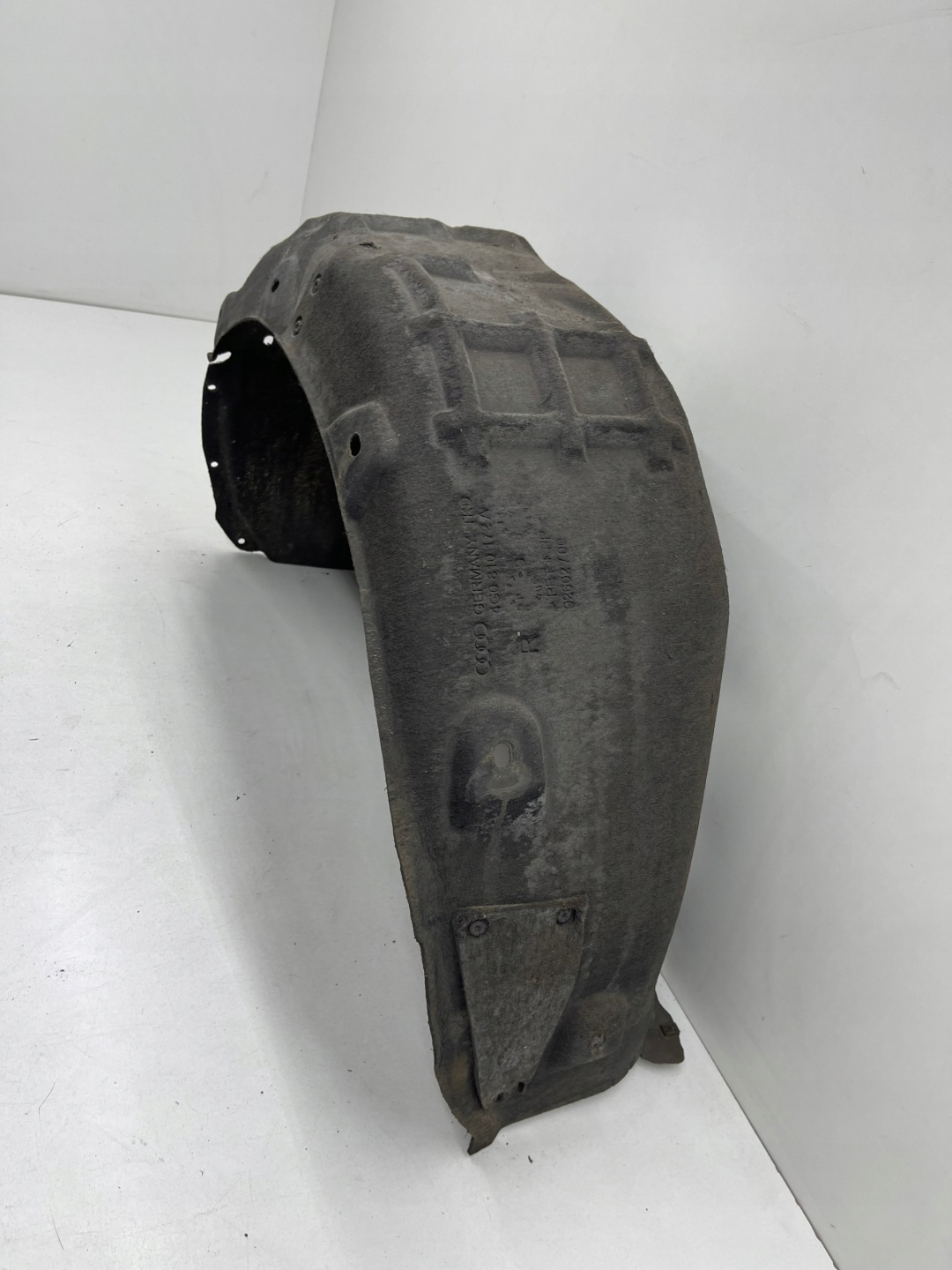 AUDI A6 C7 mudguard right rear part