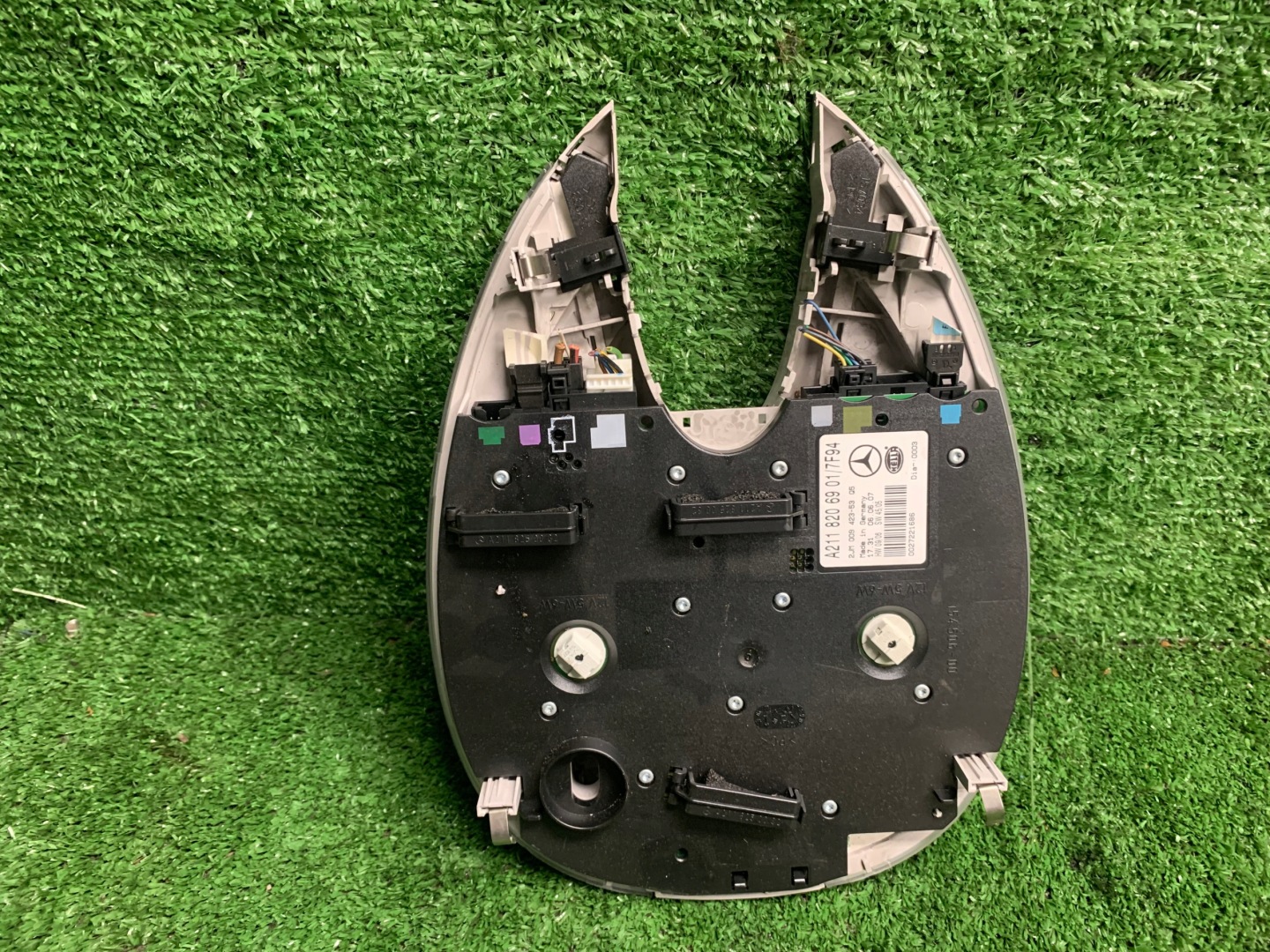 mercedes W211 light lighting cabs A2118206901