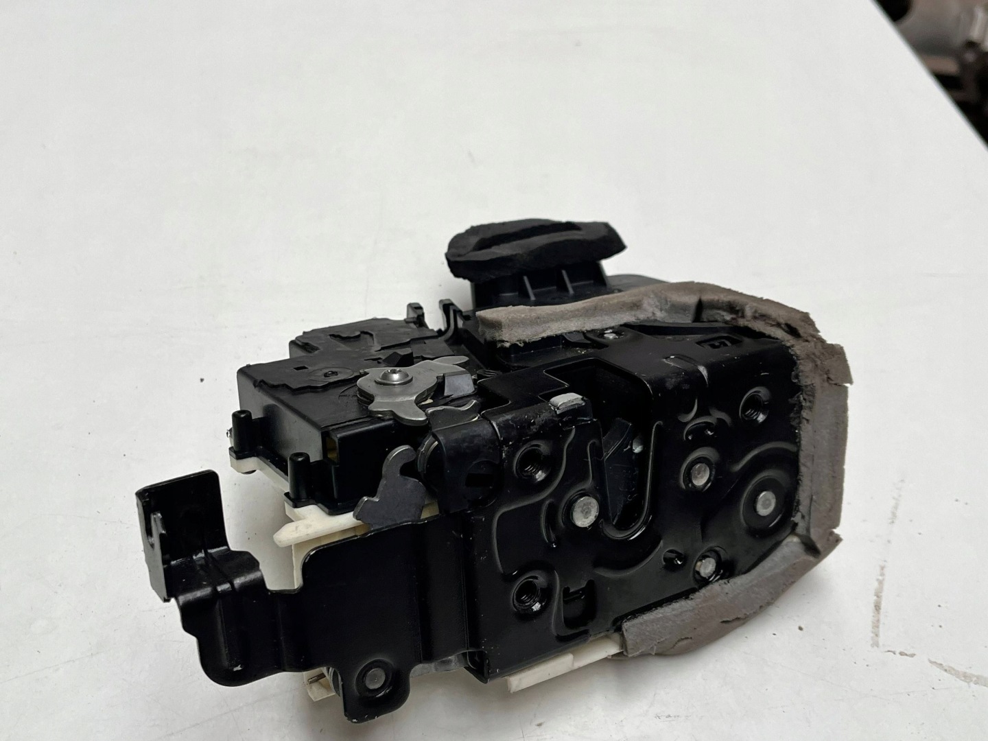 original lock door right front Audi RS Q8 4K1837016K !J