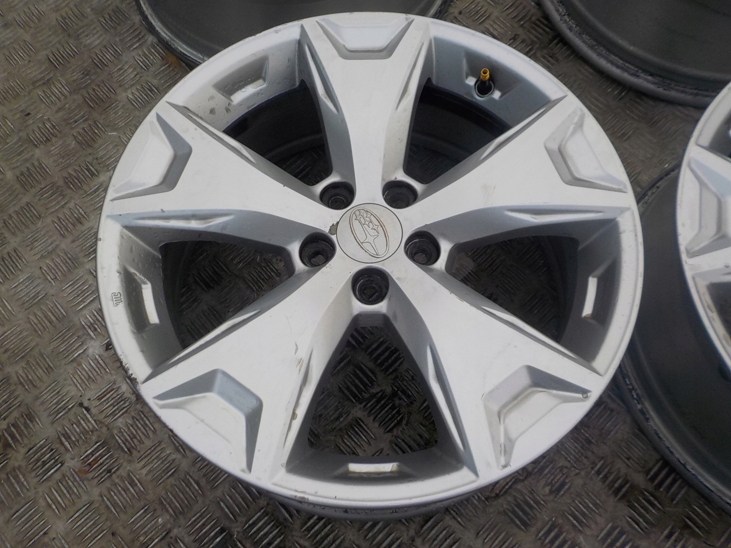 SUBARU FORESTER III LEGACY IV discs aluminium R17 5x100