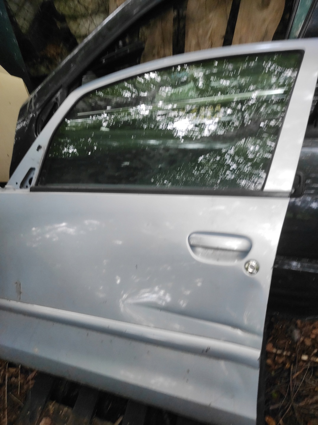 door left front MITSUBISHI COLT Z30 01H