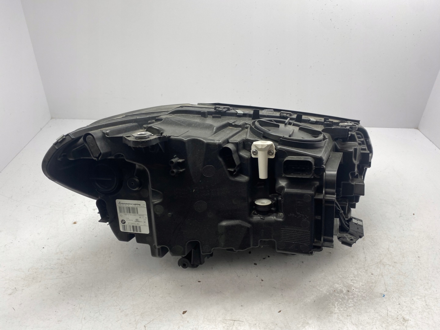 BMW X3 G01 light left H7 8739641