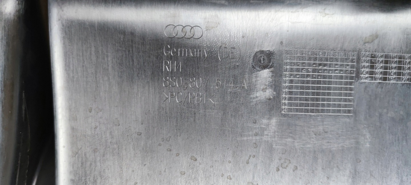 AUDI TT RS TTRS 8S SPOILER der stoßstange heck 8S0807514A ST/A11