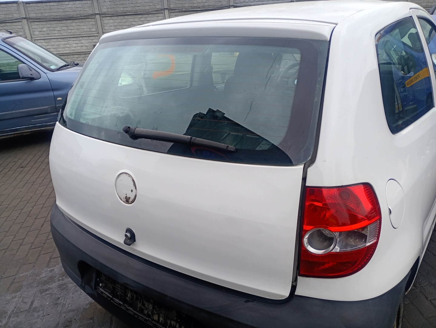 trunk door boot rear rear part VW Fox 05-11 kod lakieru LB9A