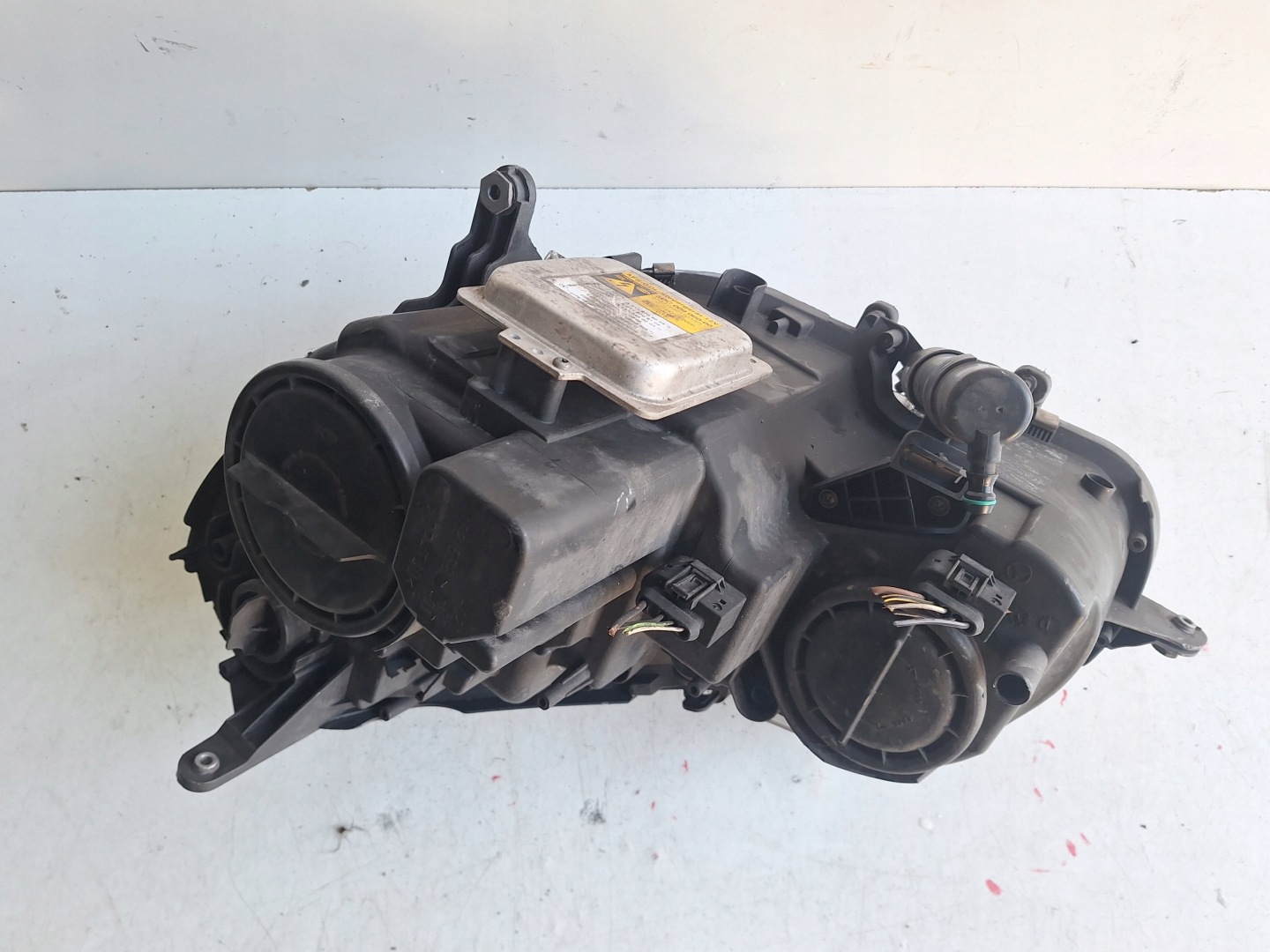 MERCEDES E-KLASA W211 LIFT 06-08 light right XENON UK