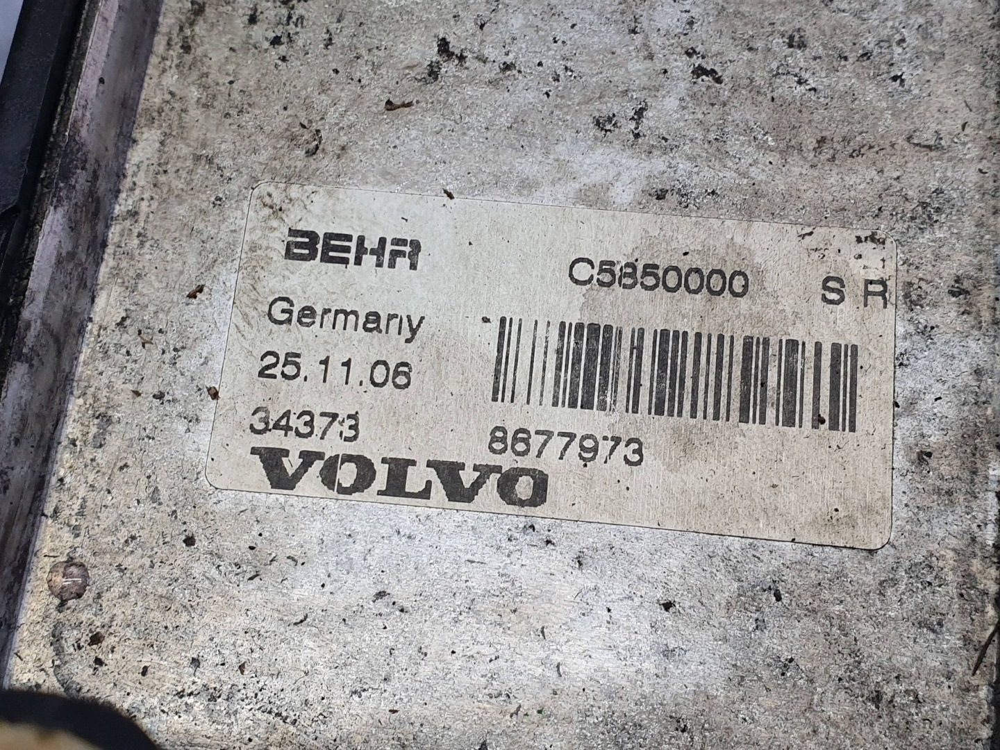 radiatore olio 8677973 VOLVO S60 e V70 II S80 XC70 e XC90 e 2.4 D5